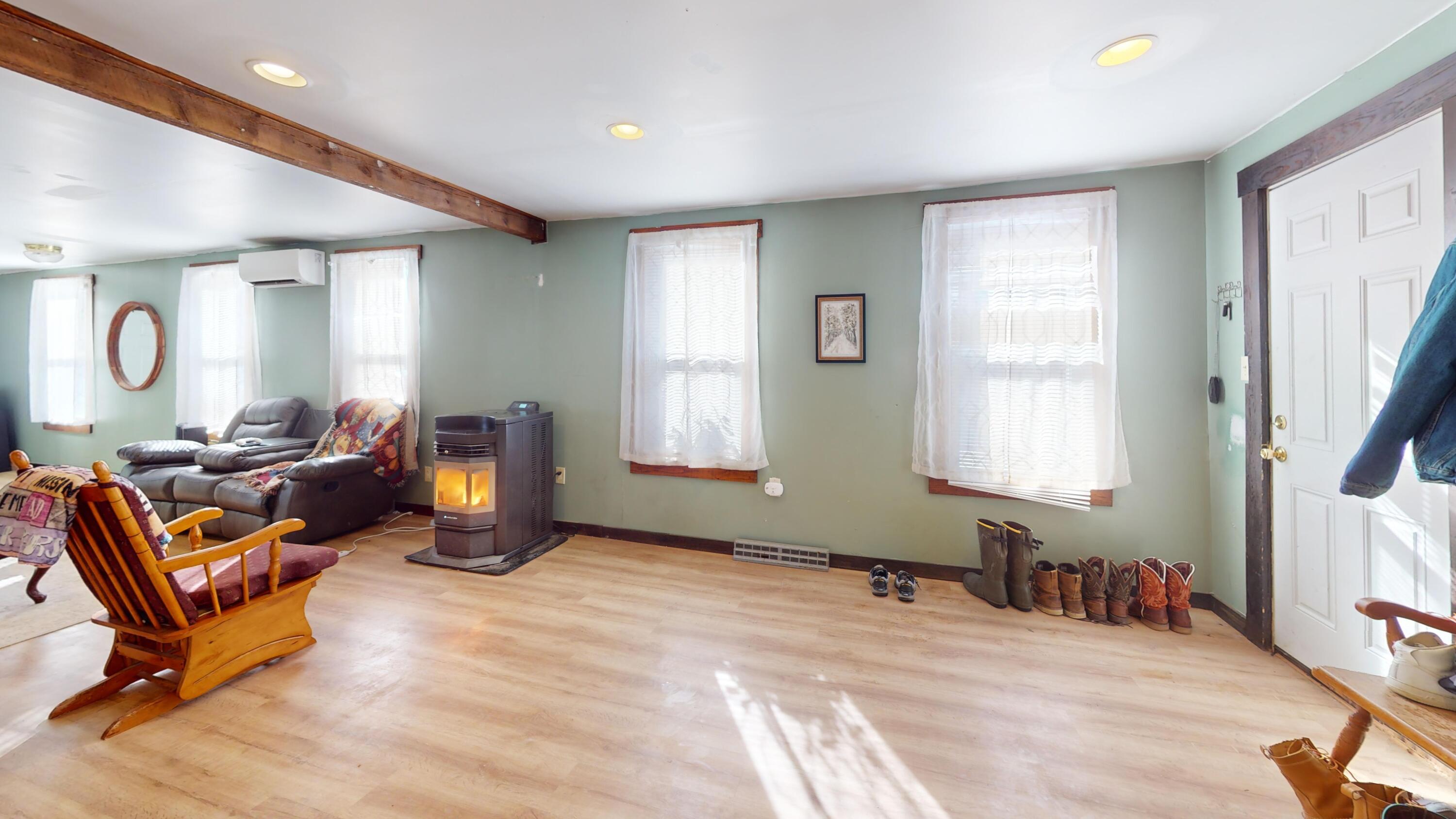 486 Main Street, Lincoln, ME, 04457