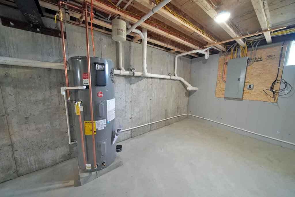 15 Lilac Lane, Houlton, ME, 04730