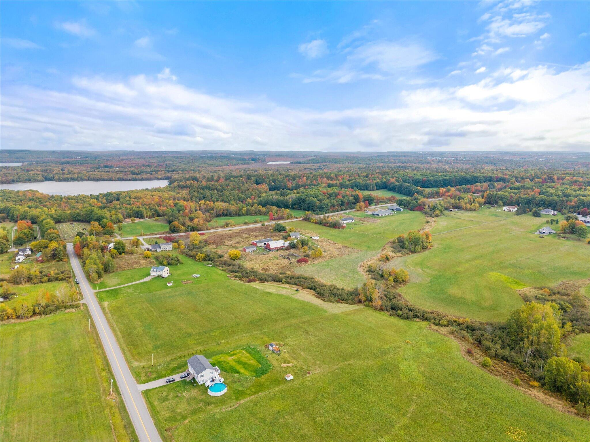 16-Canaan Rd - Hampden