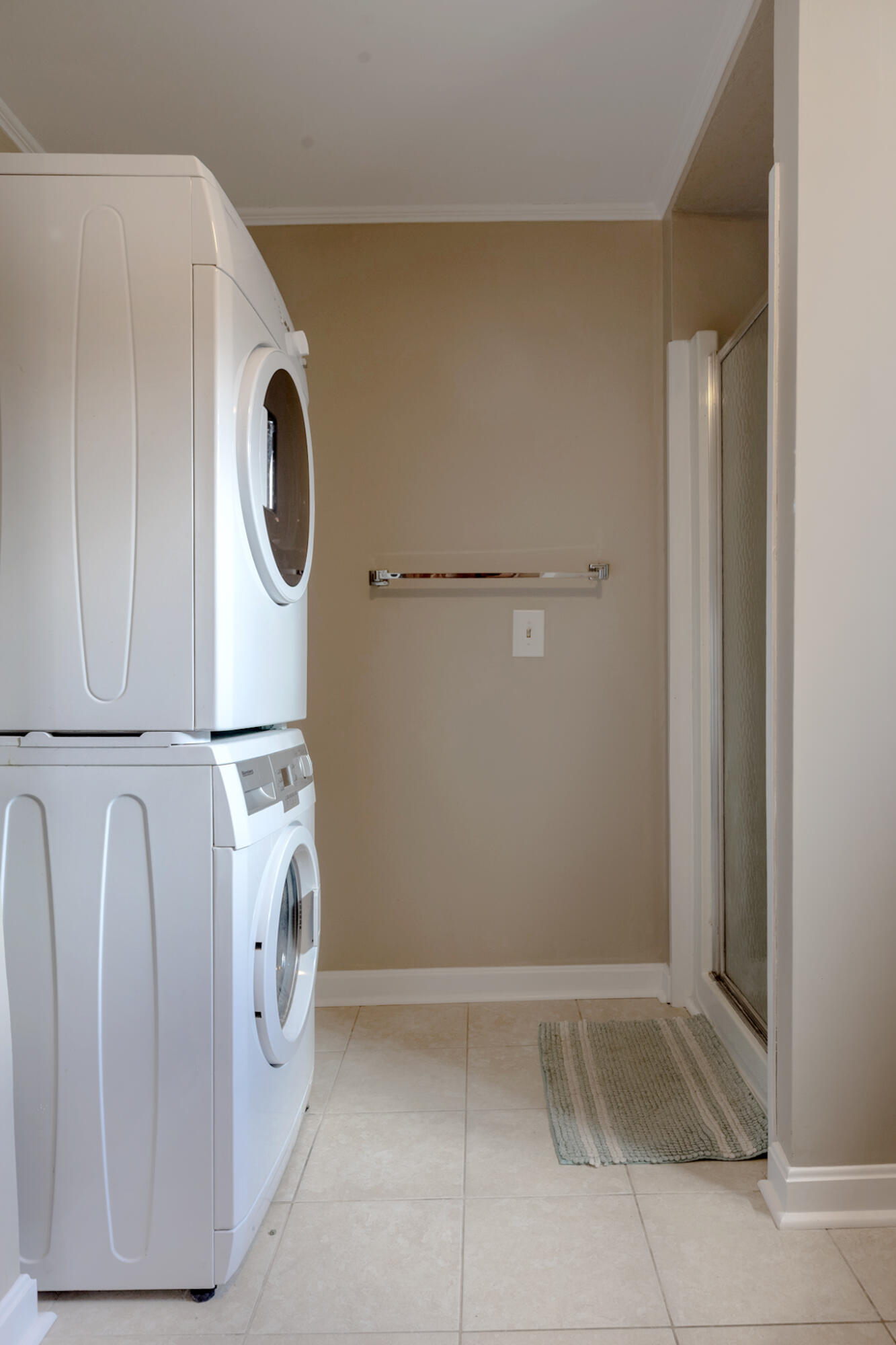 64 Penobscot Street, Orono, ME, 04473