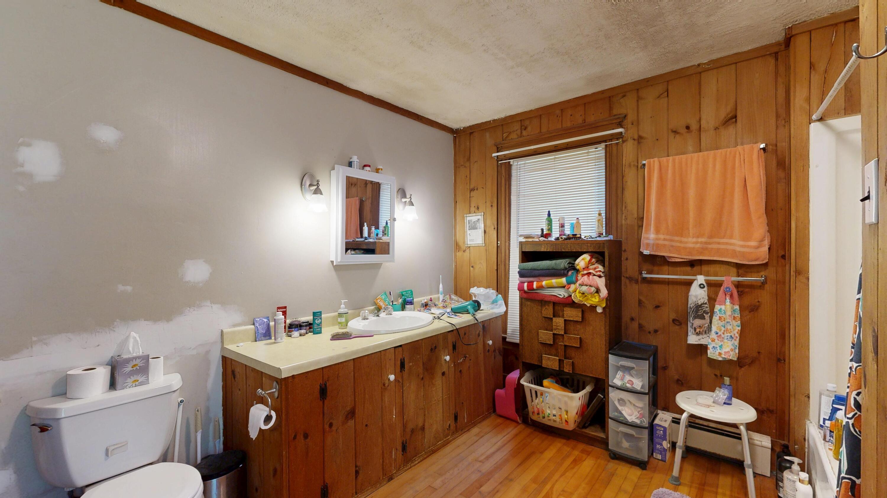 12 Gerry Avenue, South Portland, ME 04106 Bathroom