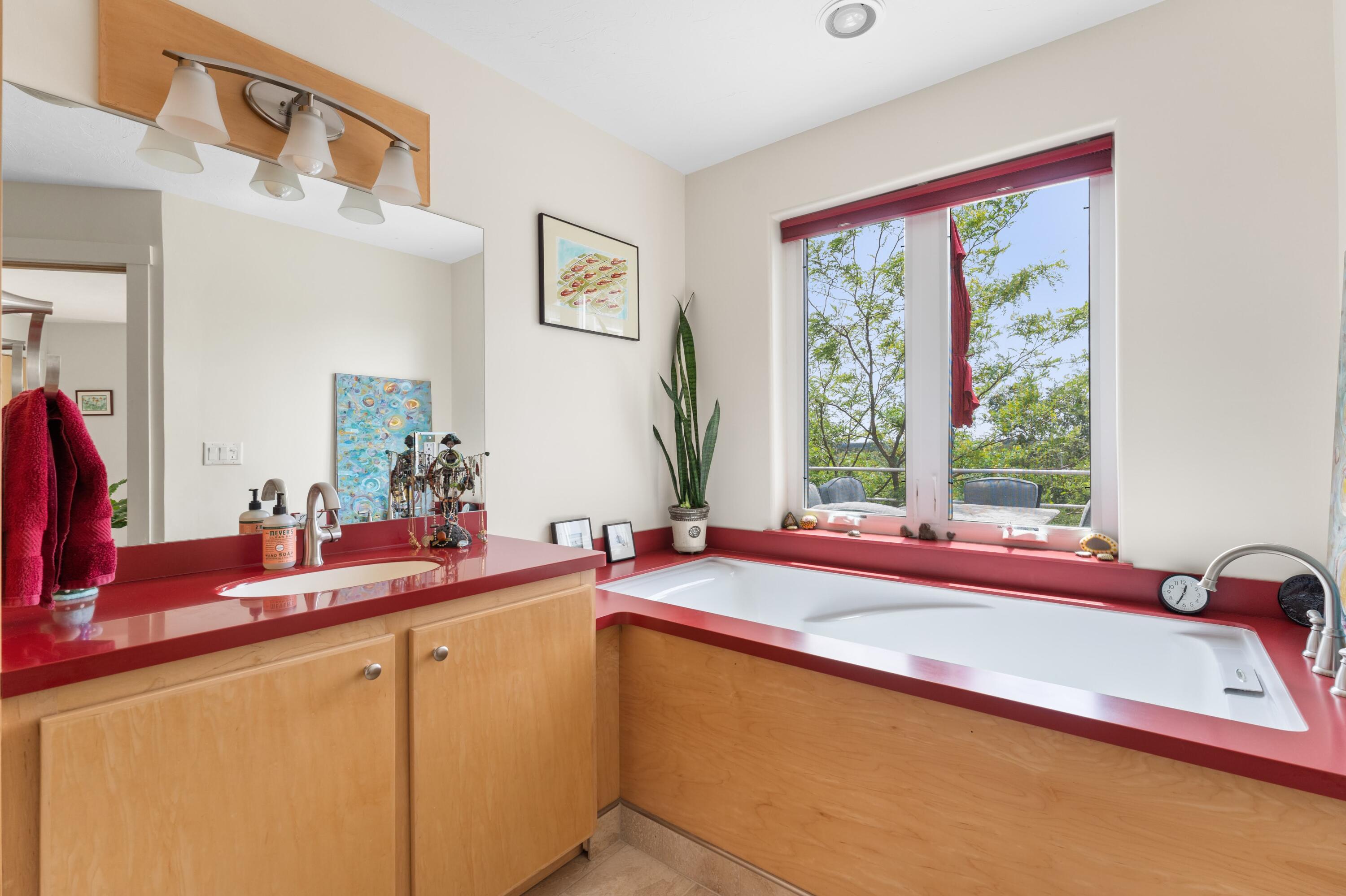 197 N Shore Road, North Haven, ME, 04853