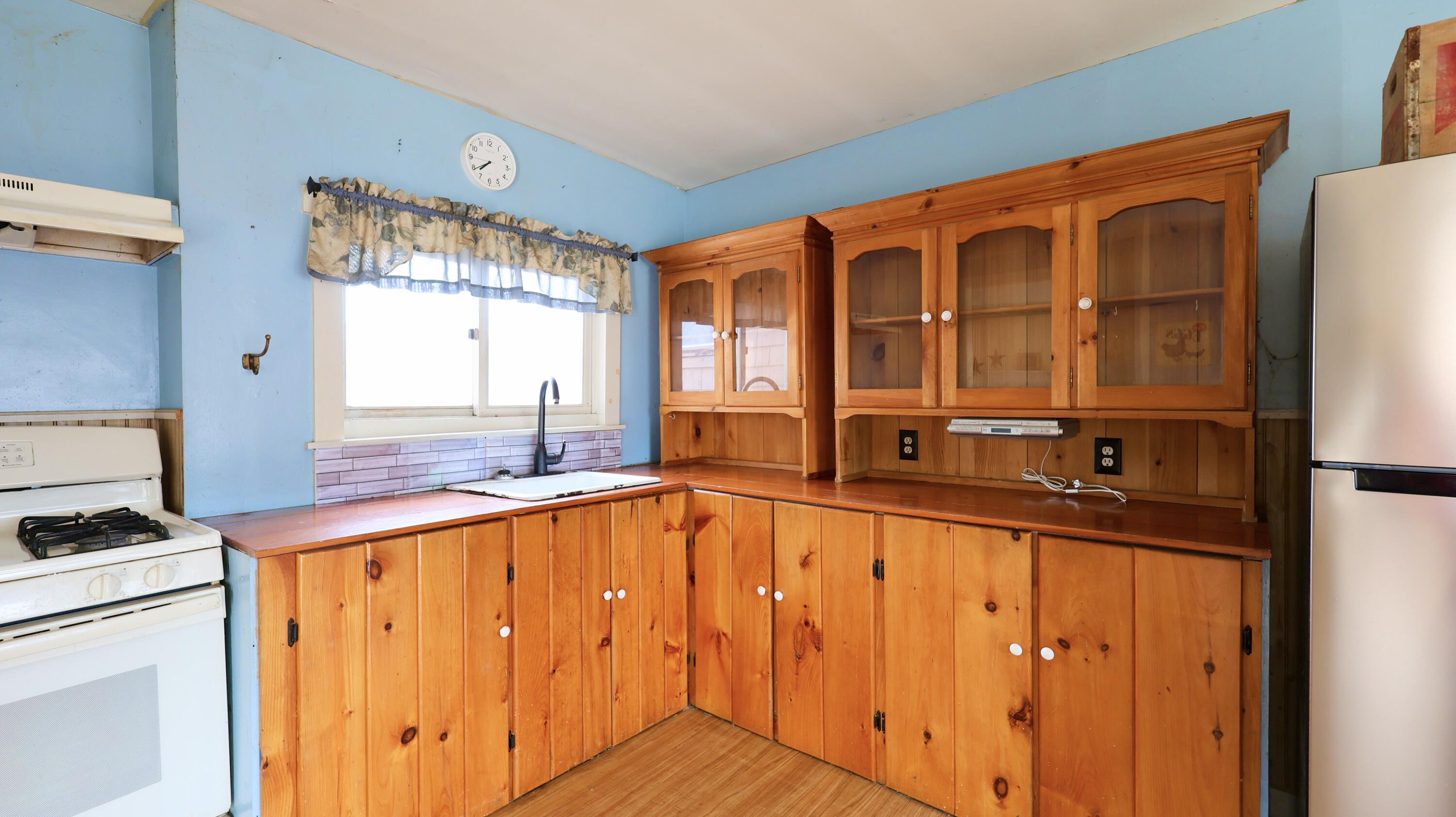 45 Harmony Road, Wellington, ME, 04942