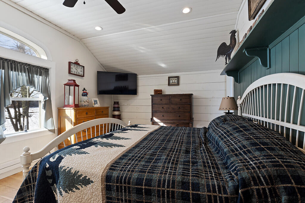 13 Cooper Road, Chesterville, ME, 04938