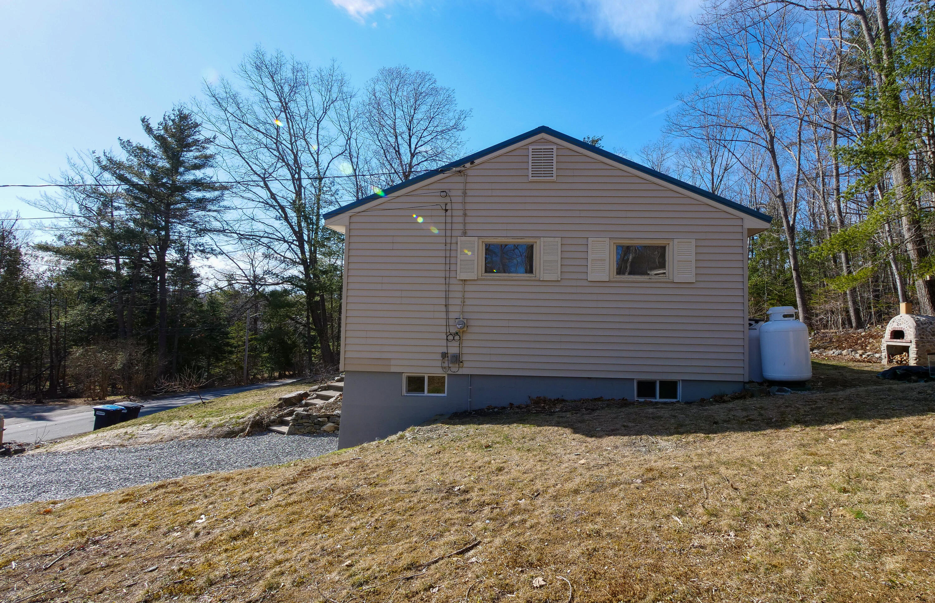 16 Gardner Road, Orono, ME, 04473