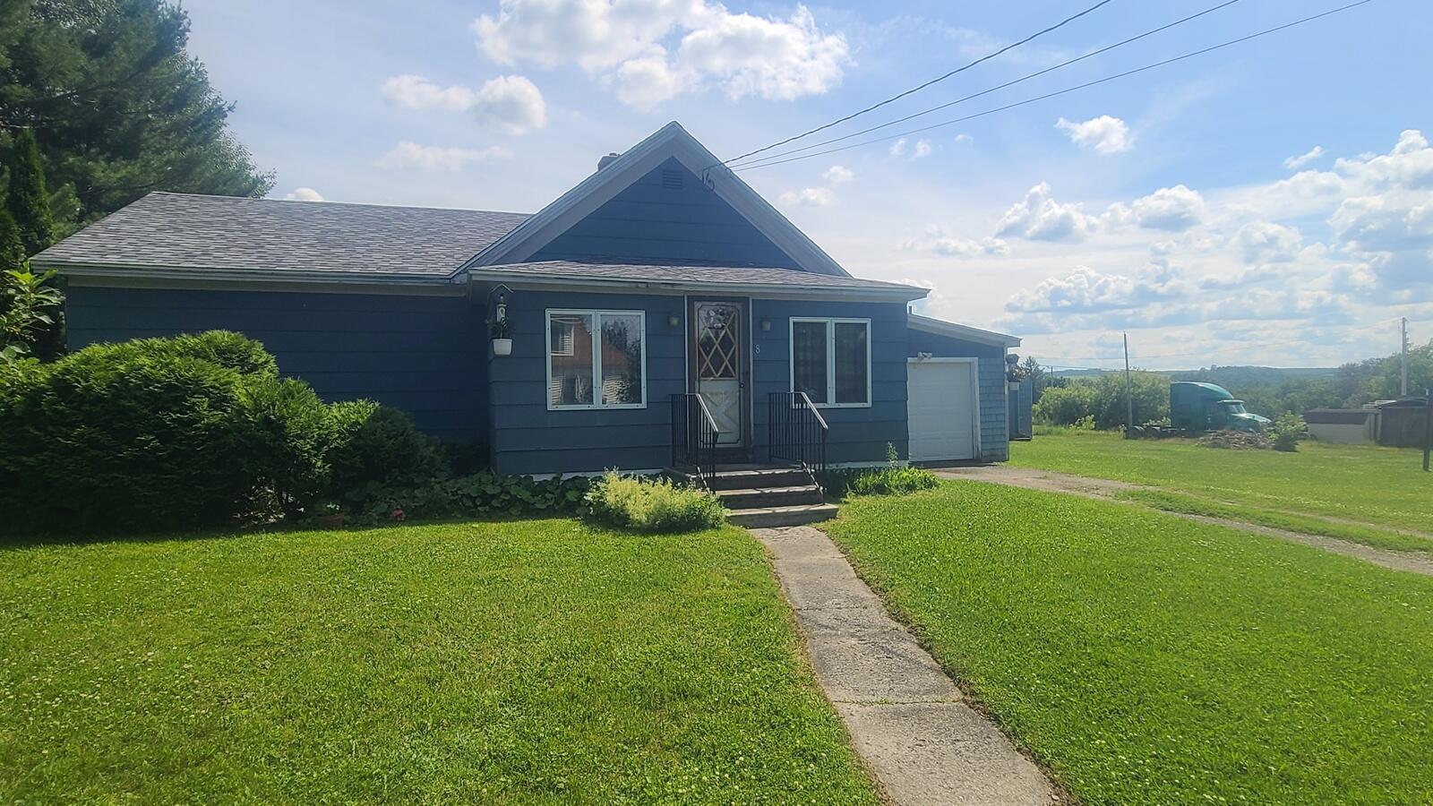 44 Murray Street, Bingham, ME, 04920