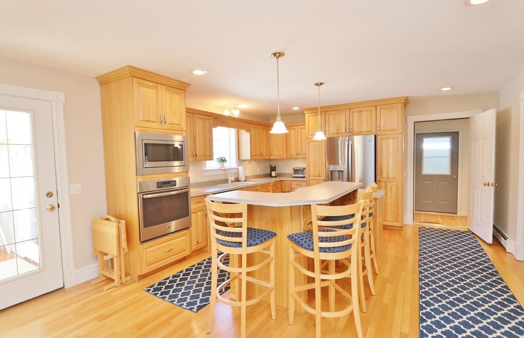 74 Town Farm Road, Hampden, ME, 04444