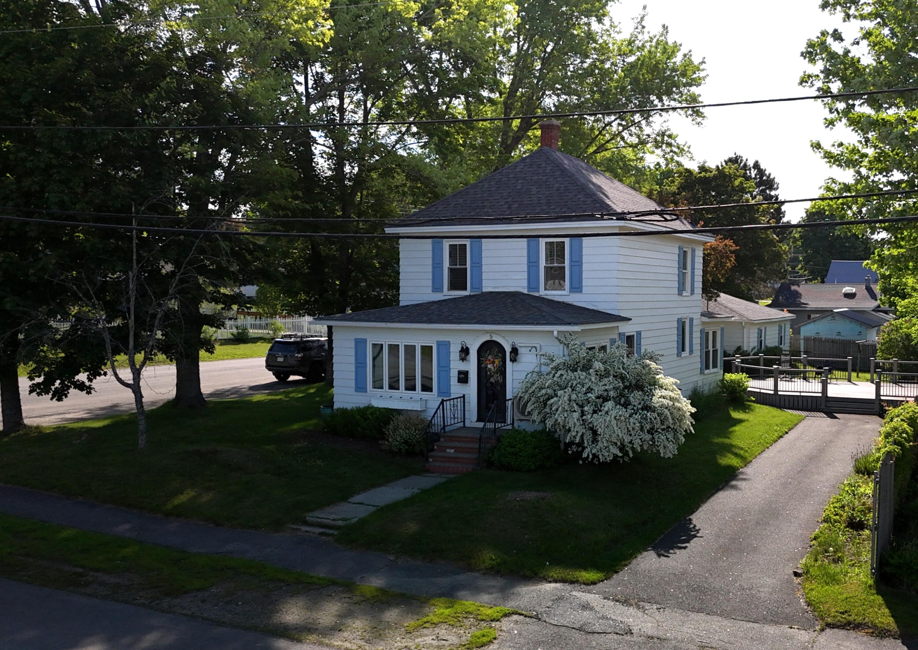 Photo of 5 Cone Street East Millinocket ME 04430