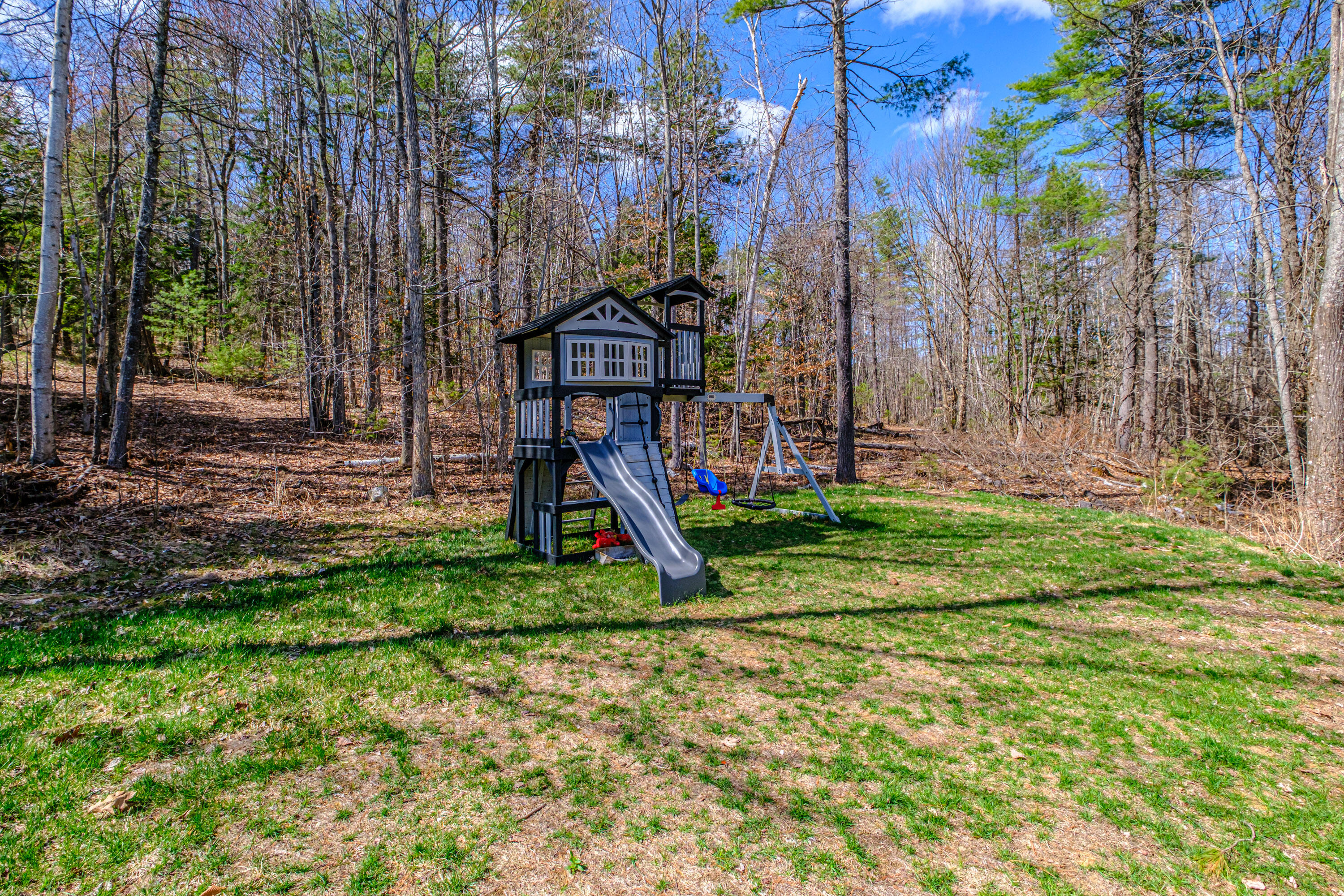 21 Overlook Drive, Norway, ME, 04268