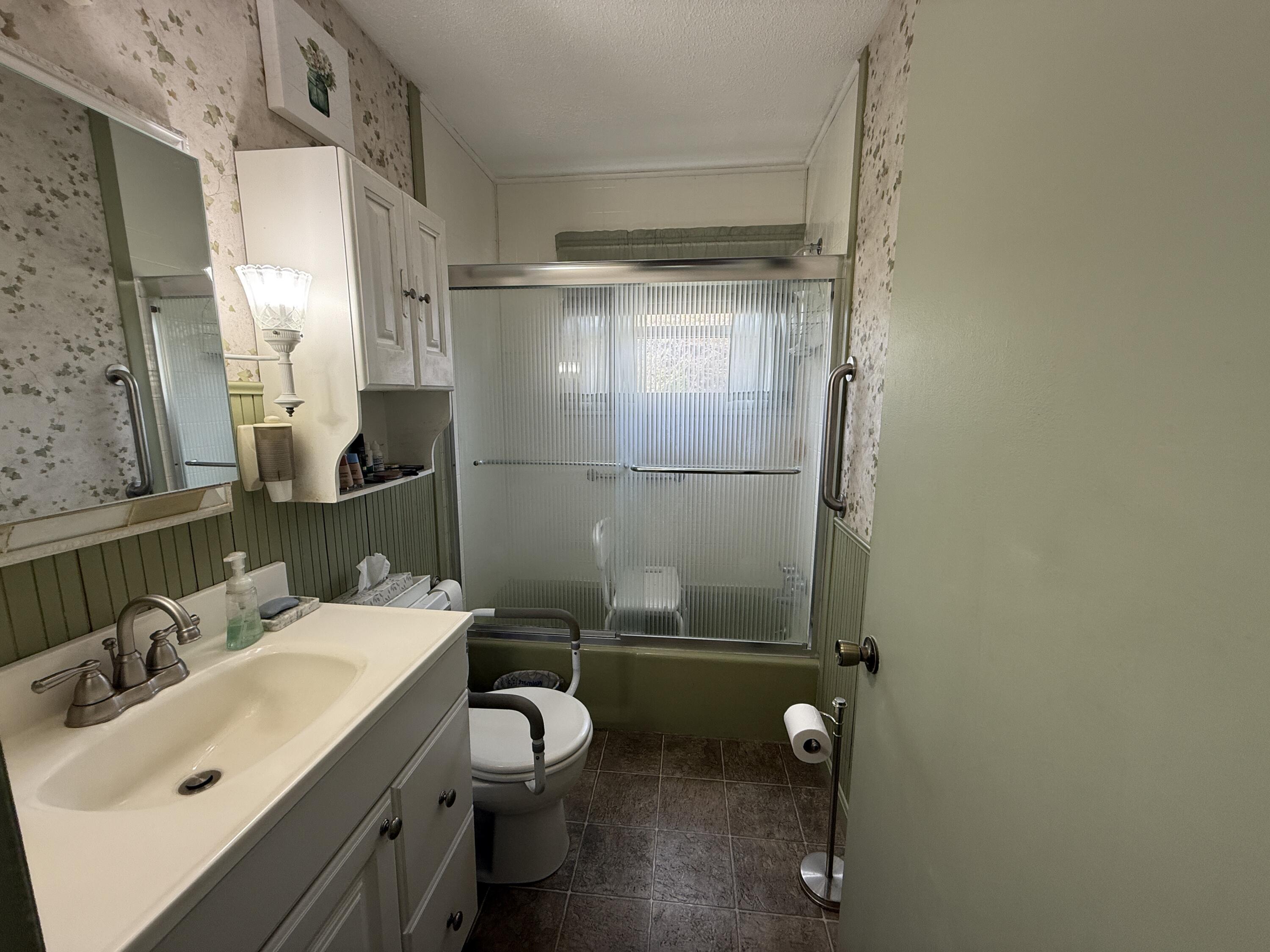 7 Sixth Avenue, Augusta, ME, 04330