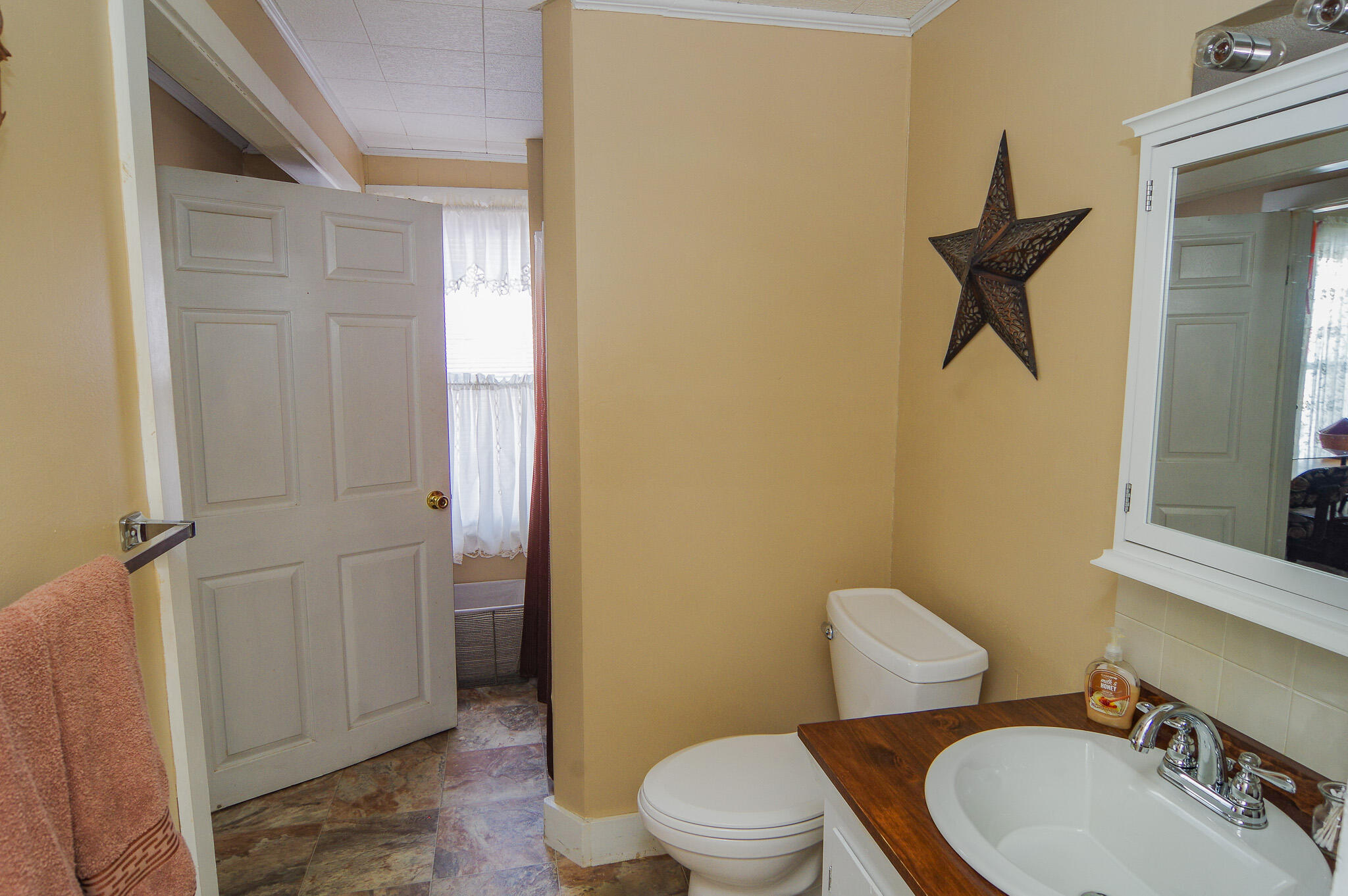 61 Pleasant Street, Dexter, ME, 04930