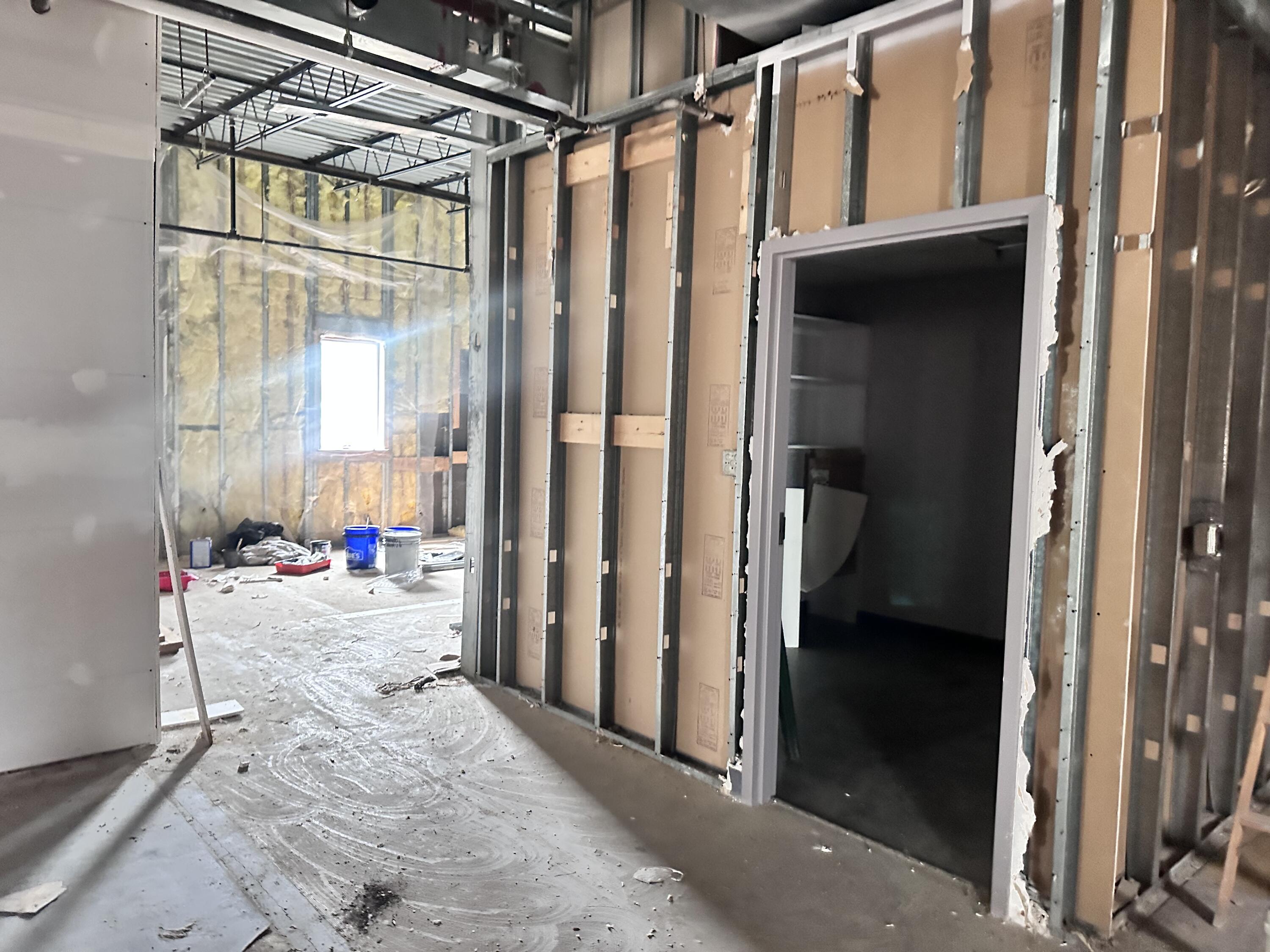 637 Minot Avenue, Auburn, ME, 04210