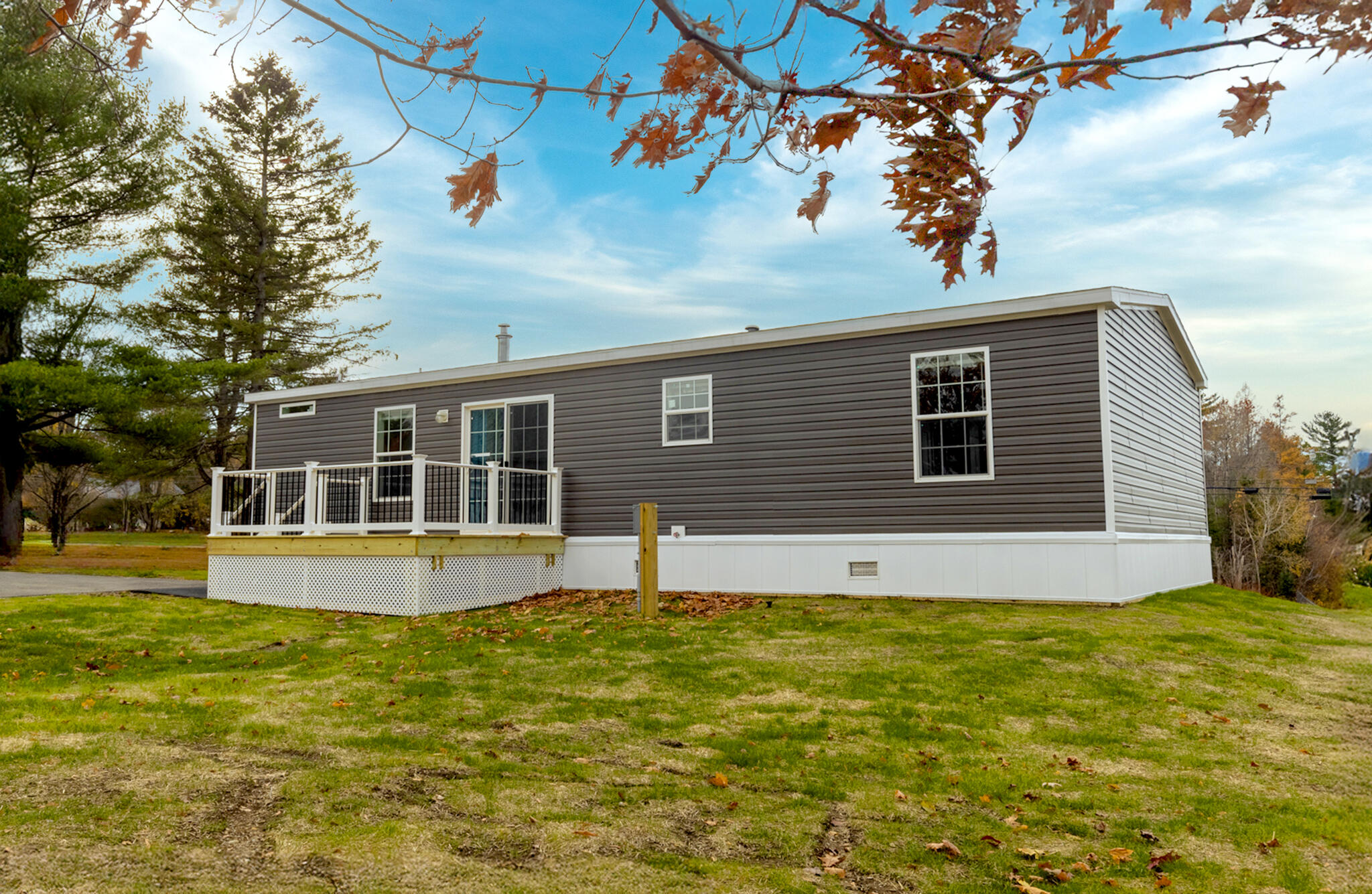 30 Main Road, Holden, ME, 04429