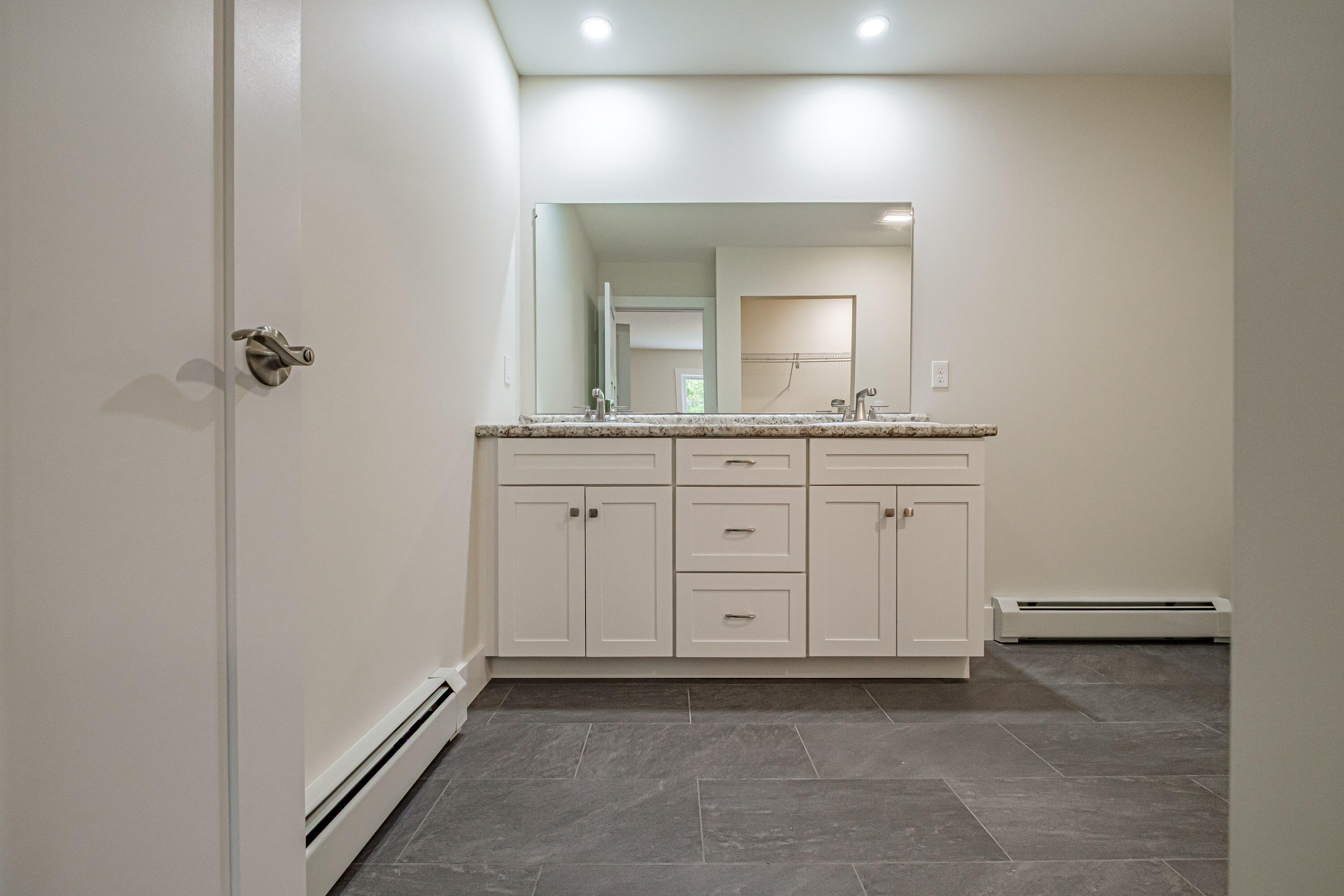 4 Lochview Drive, Lewiston, ME, 04240