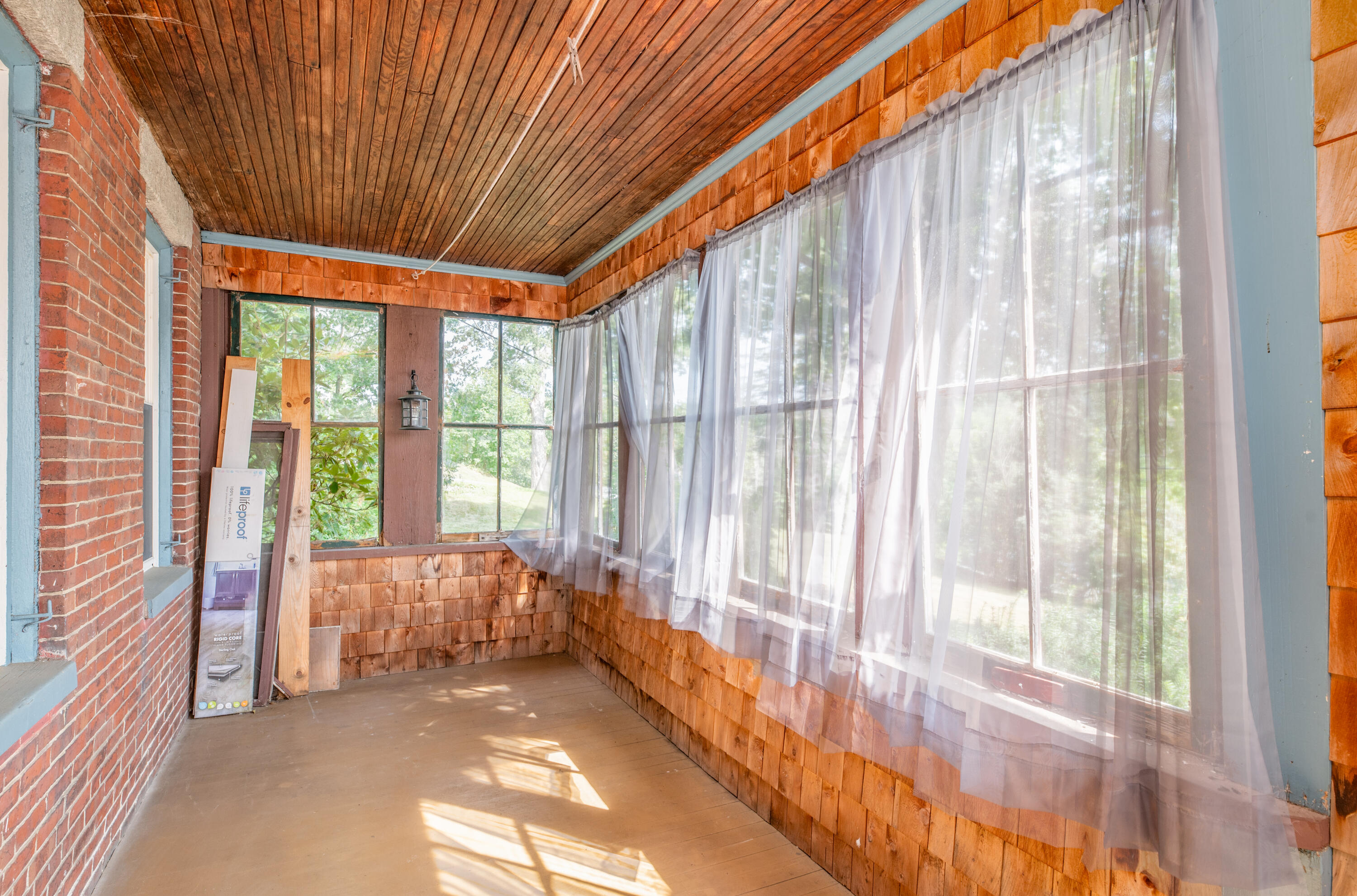 11 Cobbossee Avenue, Gardiner, ME, 04345