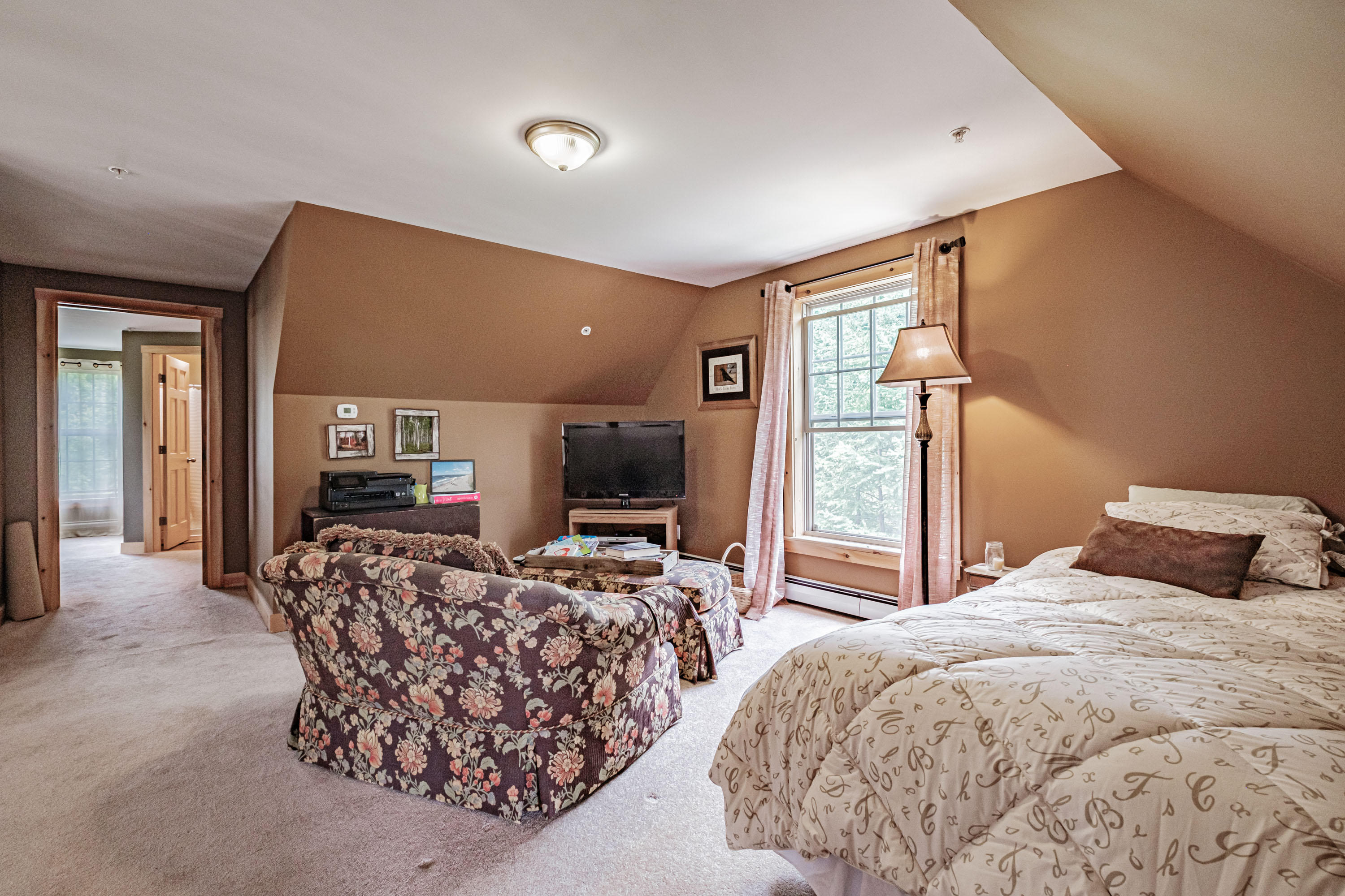 126 Glades View Avenue, Newry, ME, 04261