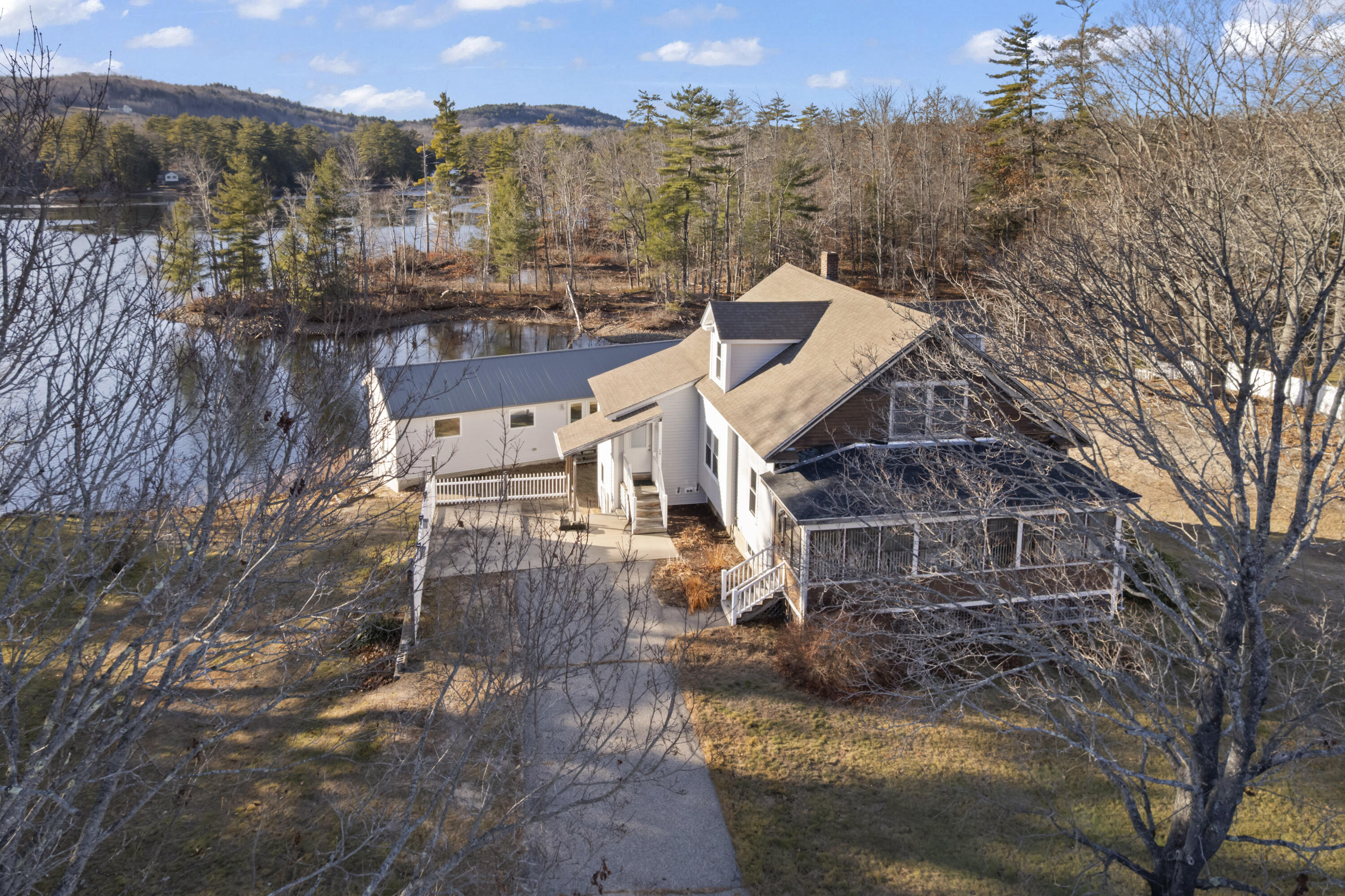 24 Emery Corner Road
