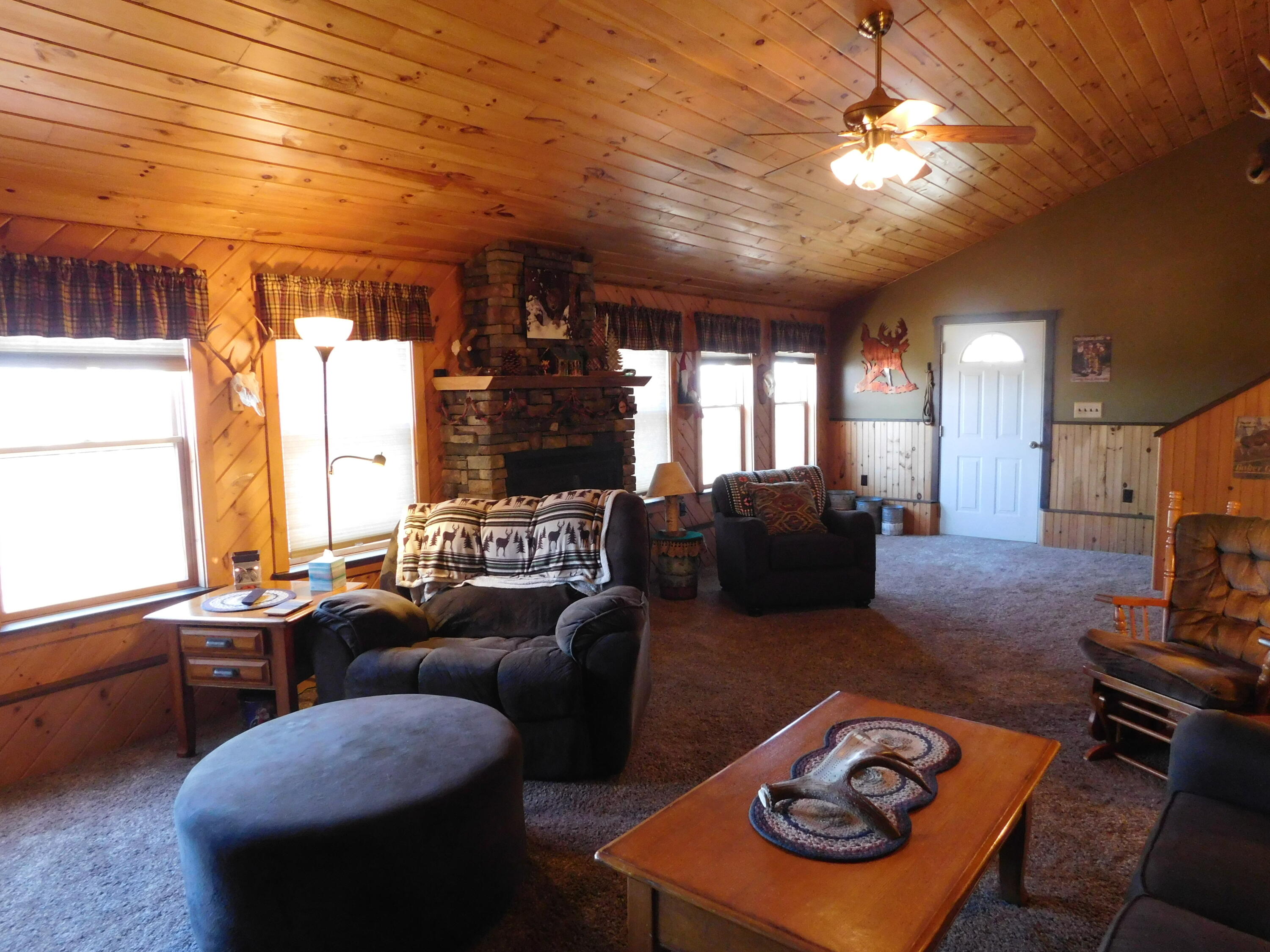 557 Enfield Road, Lincoln, ME, 04457