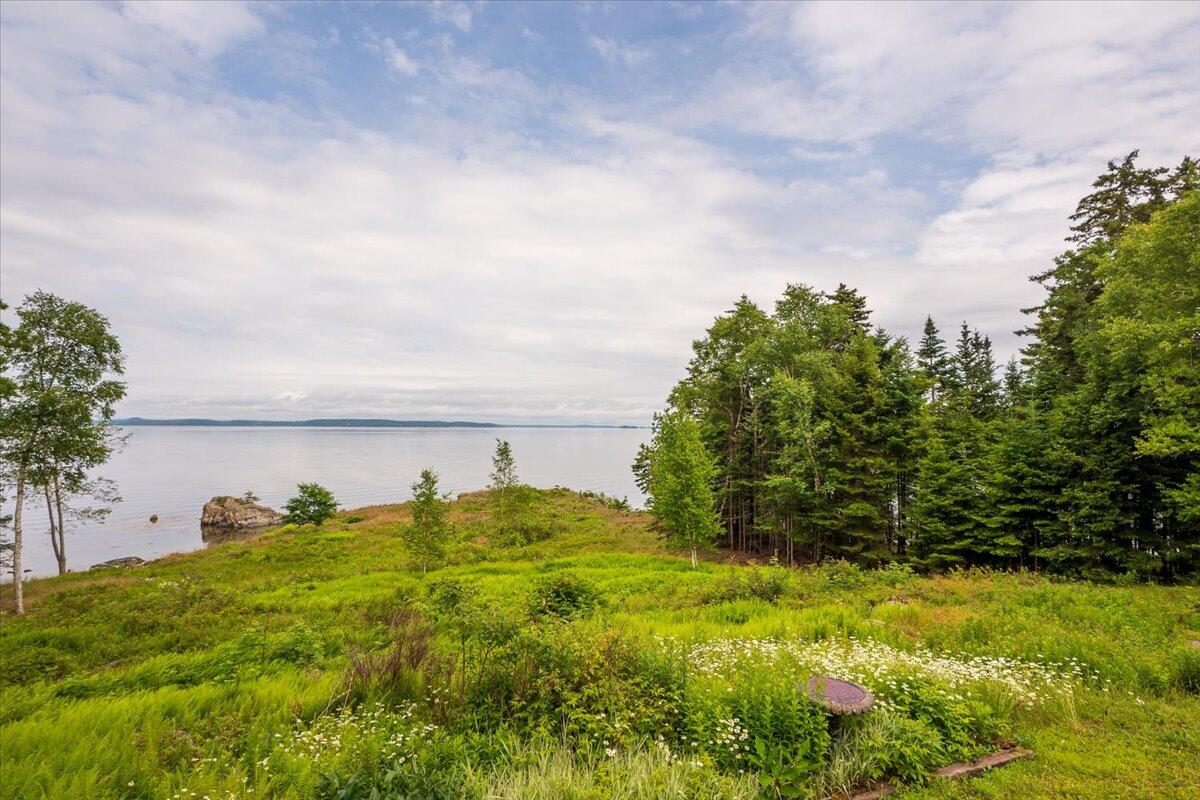 391 Main Road, Islesboro, ME, 04848