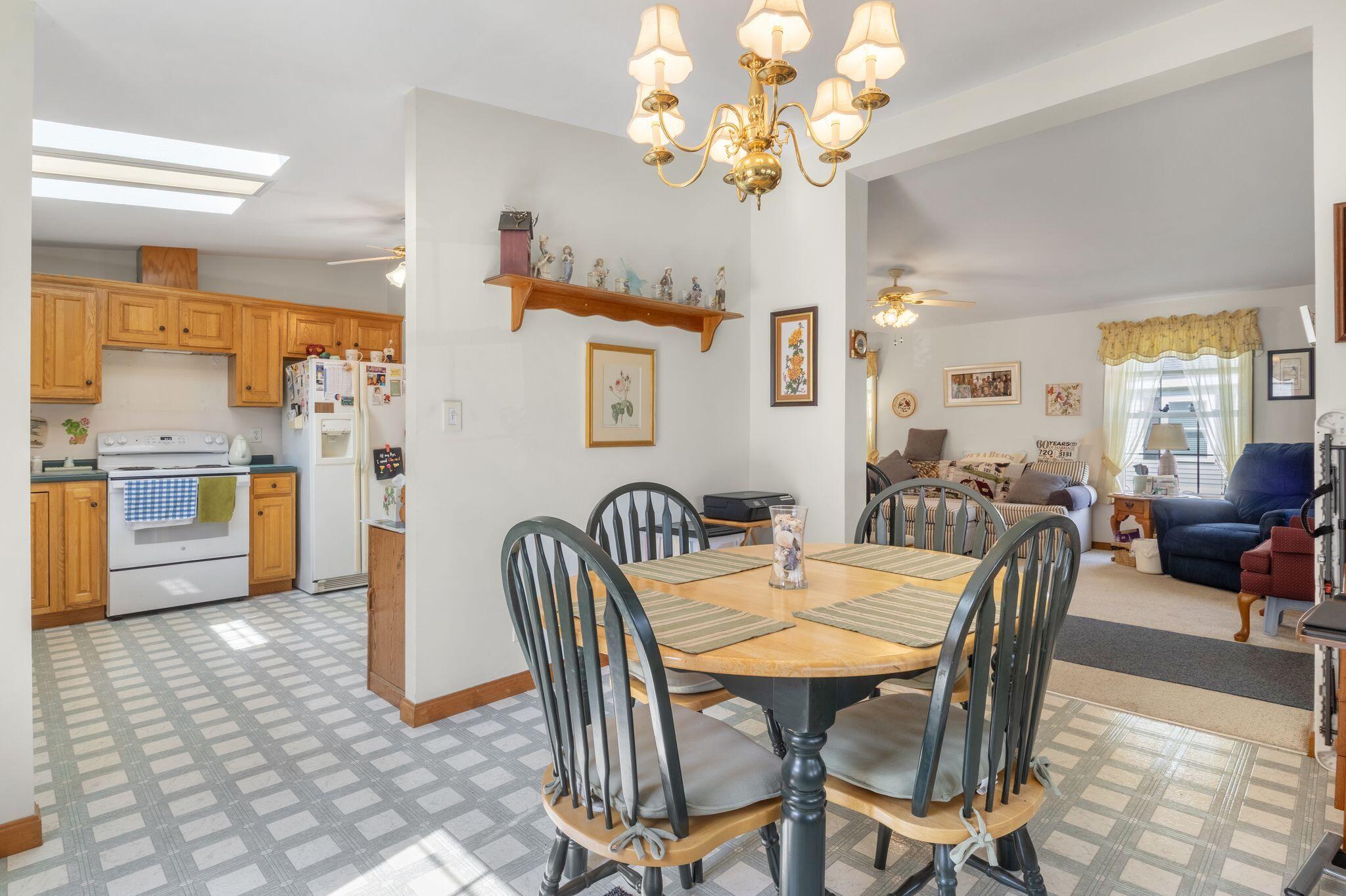 56_Brookside_Cir_031