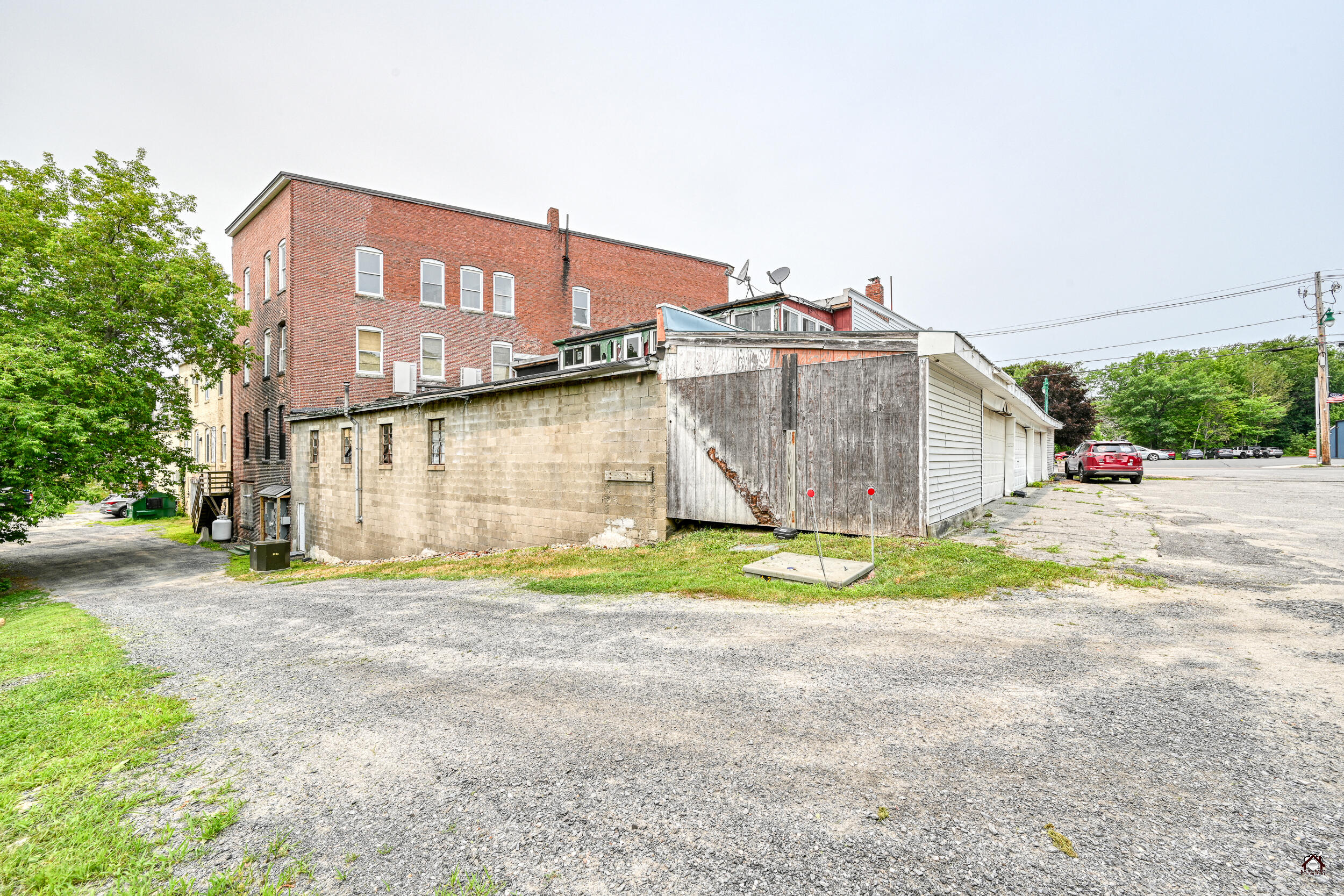46 Main Street, Oakland, ME 04358 215-lp-109