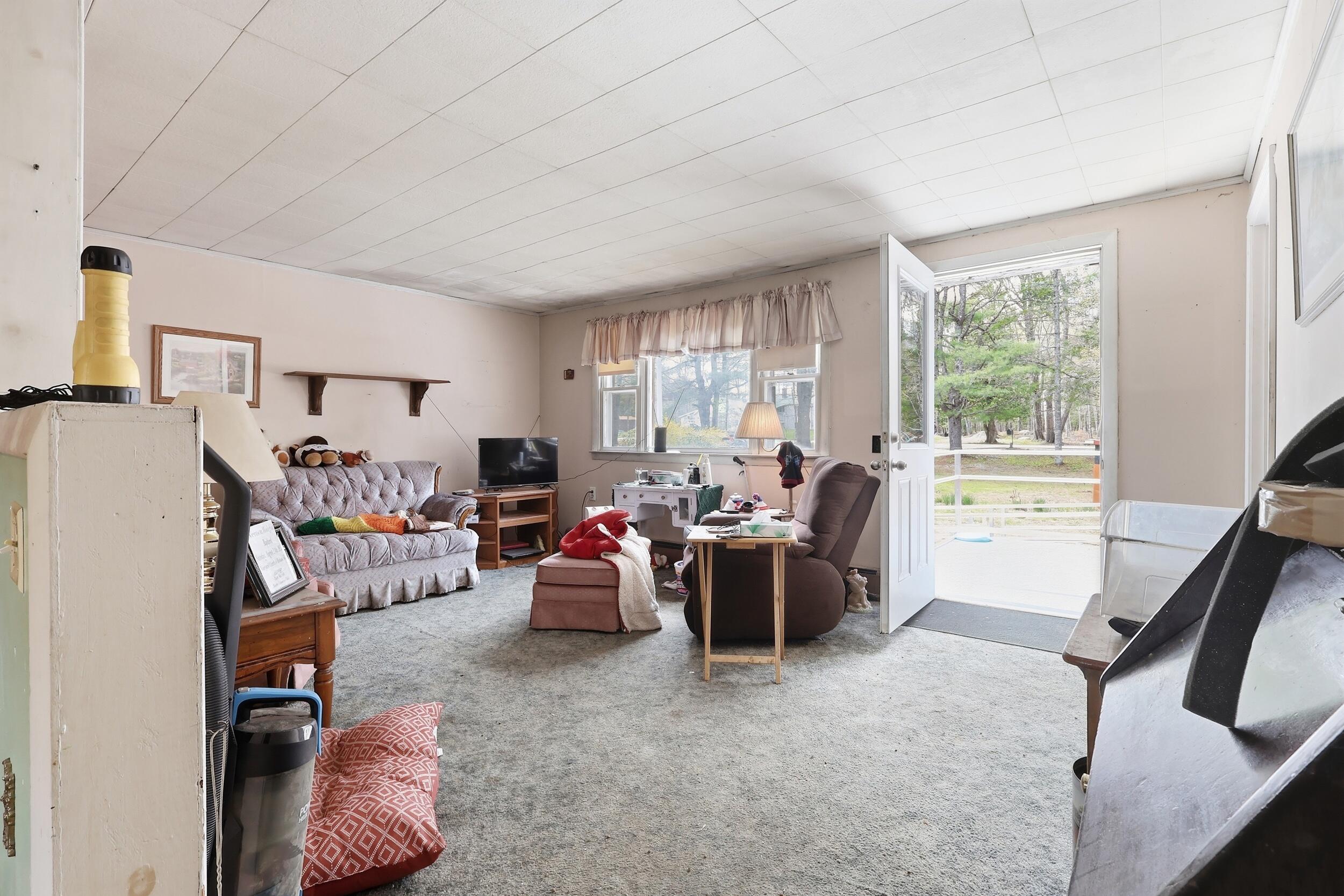 392 Elm Street, Mechanic Falls, ME, 04256