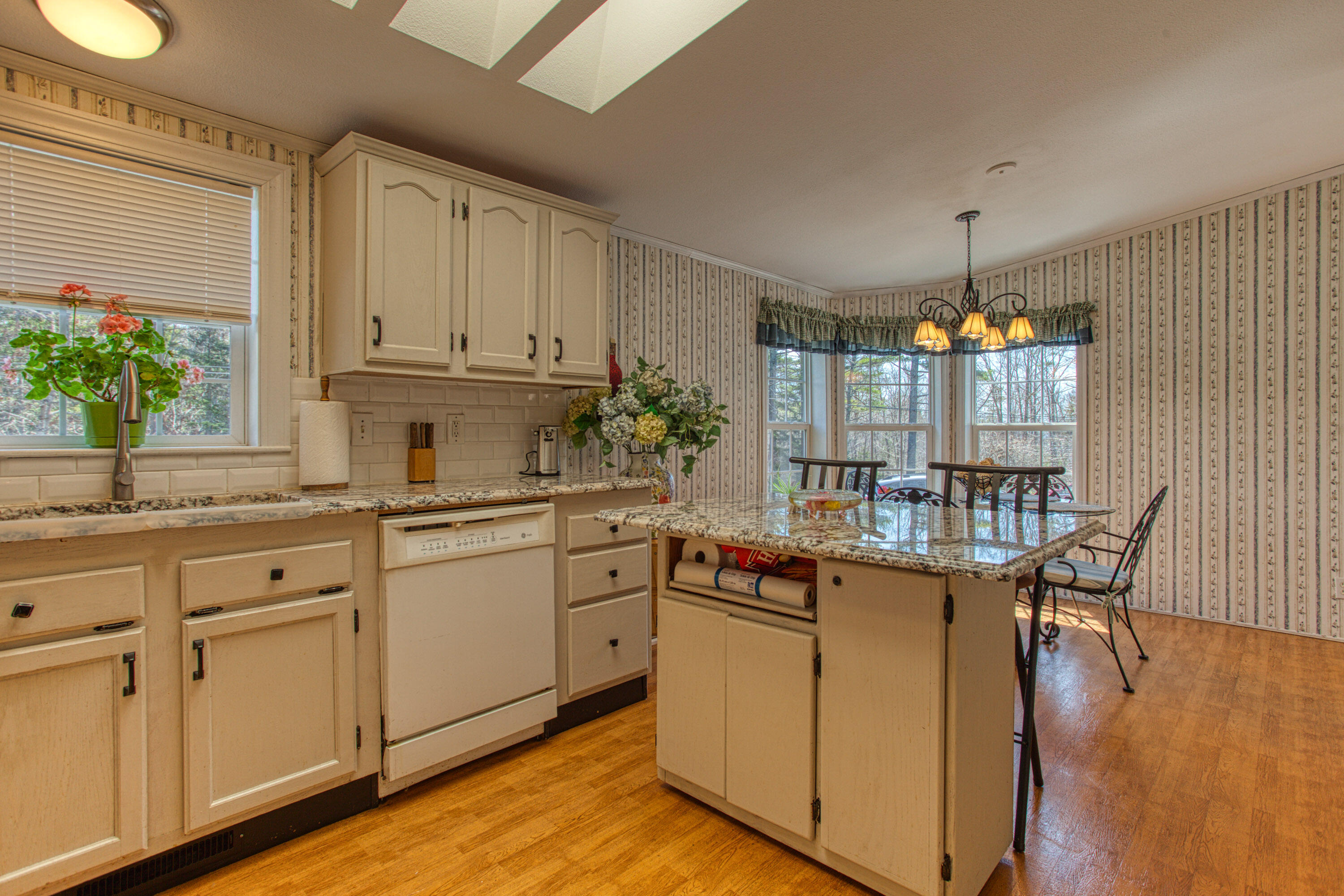 75 Reed Road, Boothbay Harbor, ME, 04538