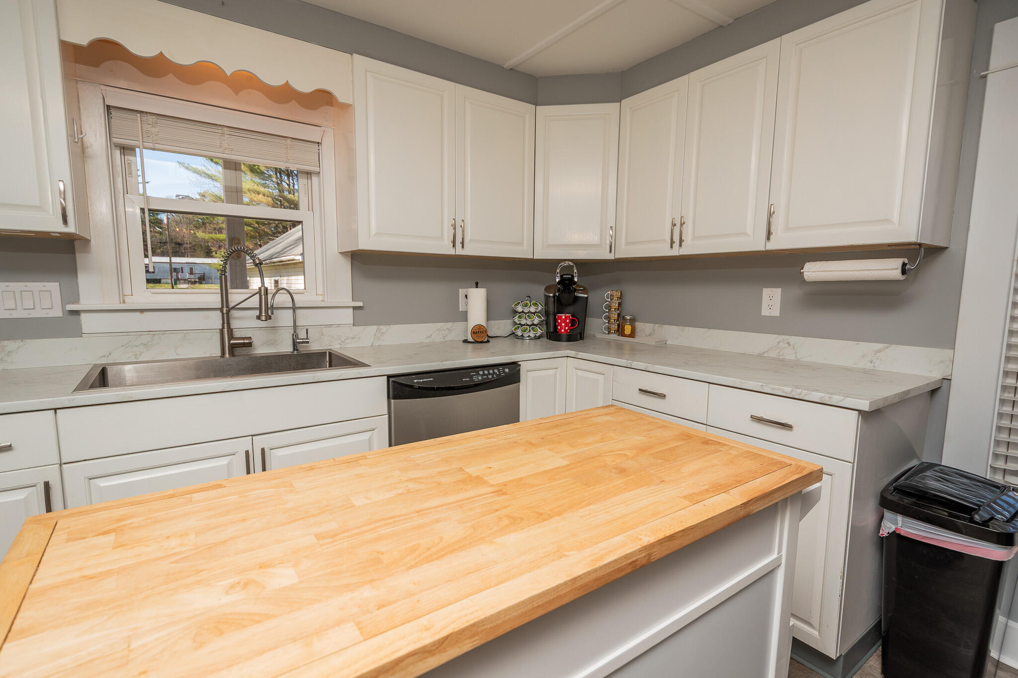 947 W Main Street, Dover-foxcroft, ME, 04426