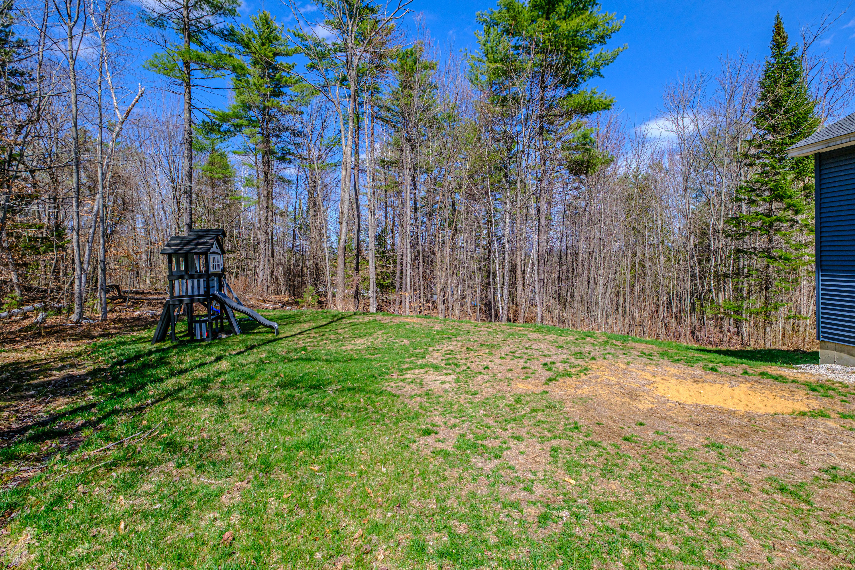 21 Overlook Drive, Norway, ME, 04268