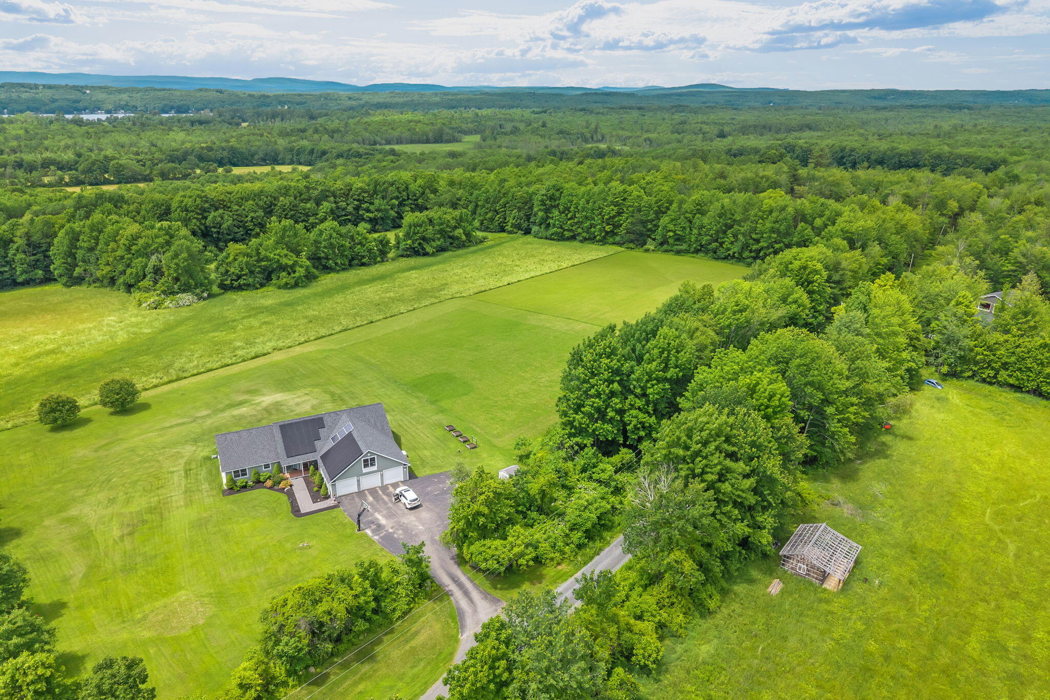 7-web-or-mls-18-bailey-rd