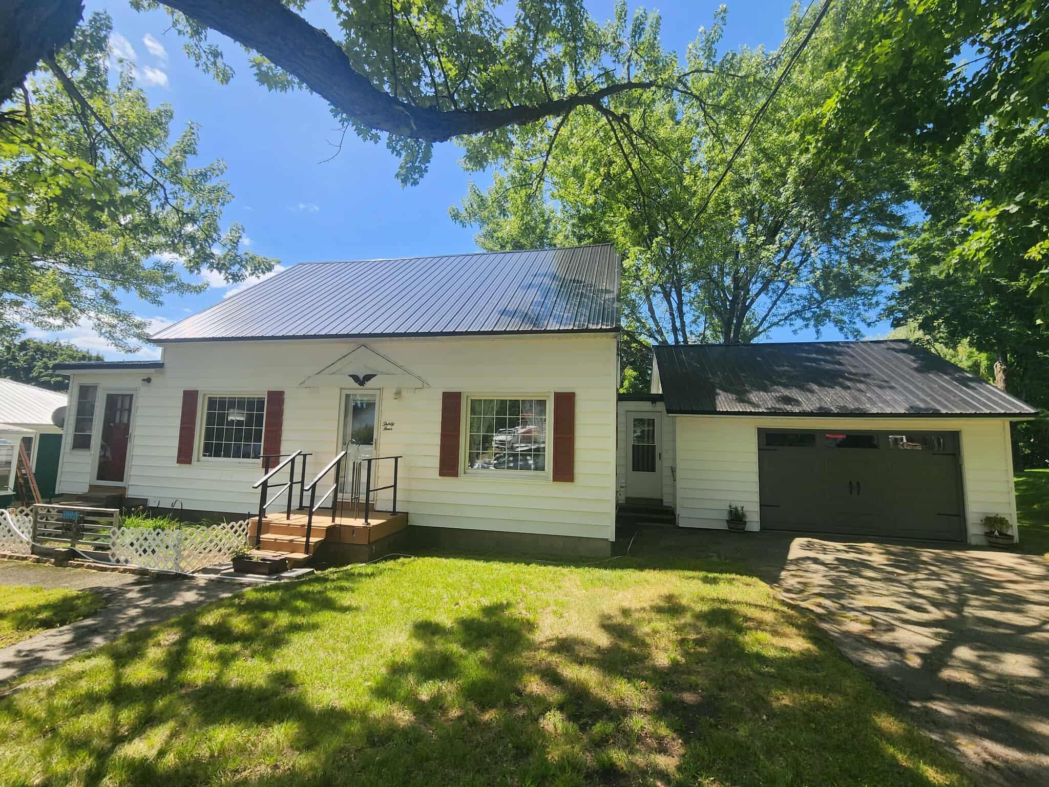 34 Cedar Street, East Millinocket, ME, 04430