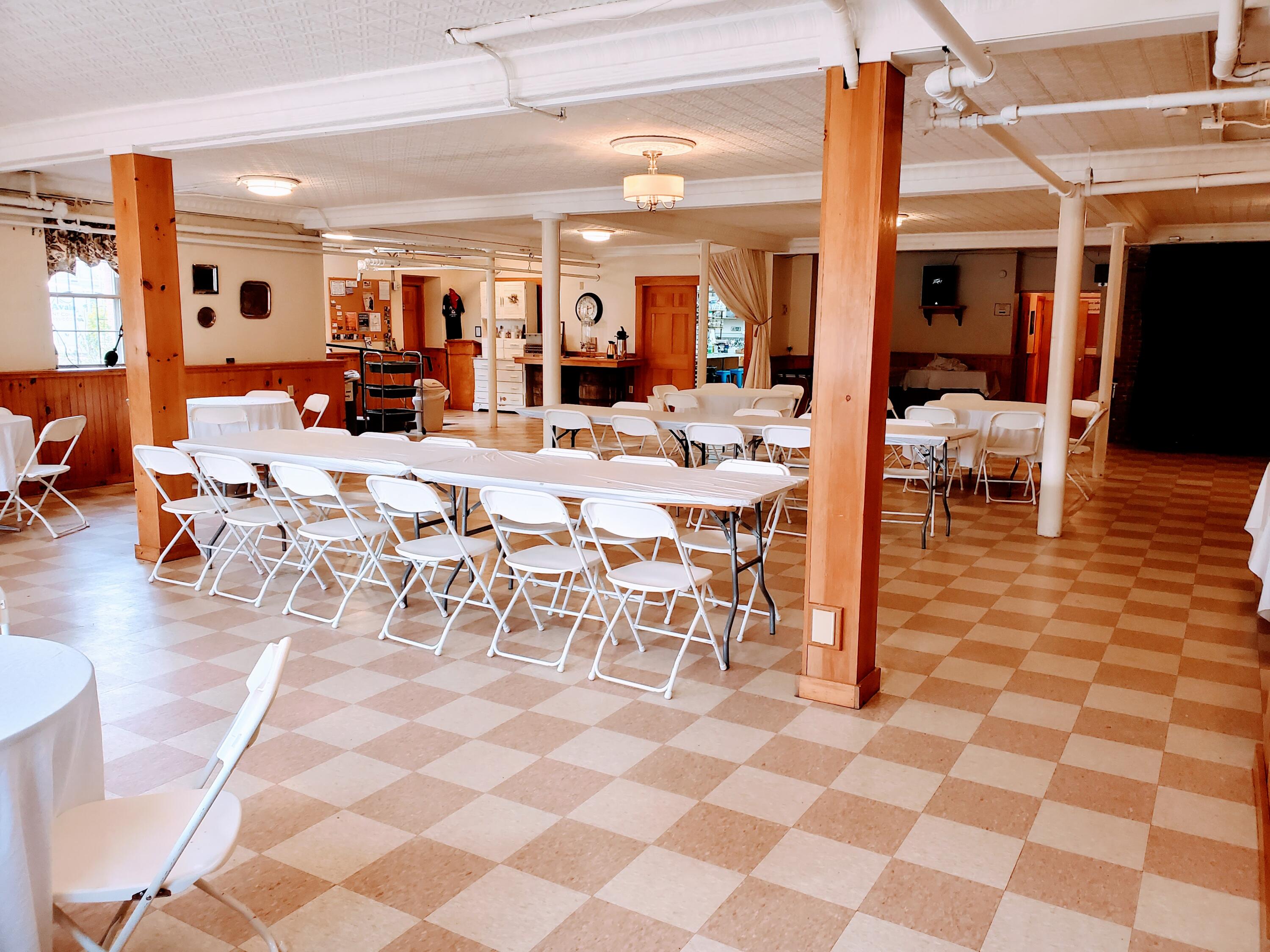 98 Main Street, Madison, ME, 04950