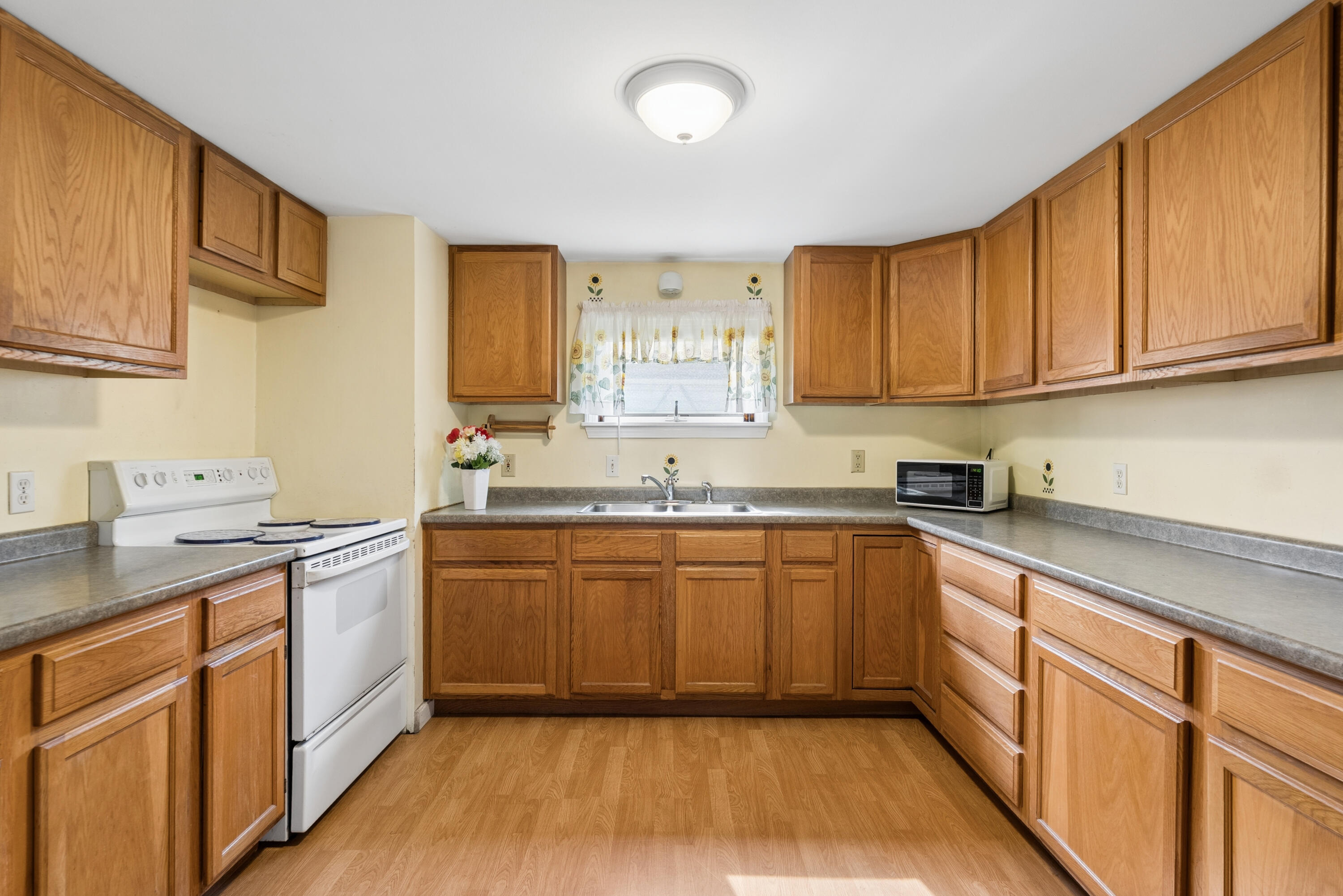 343 Luce Road, Readfield, ME 04355 DSC08411