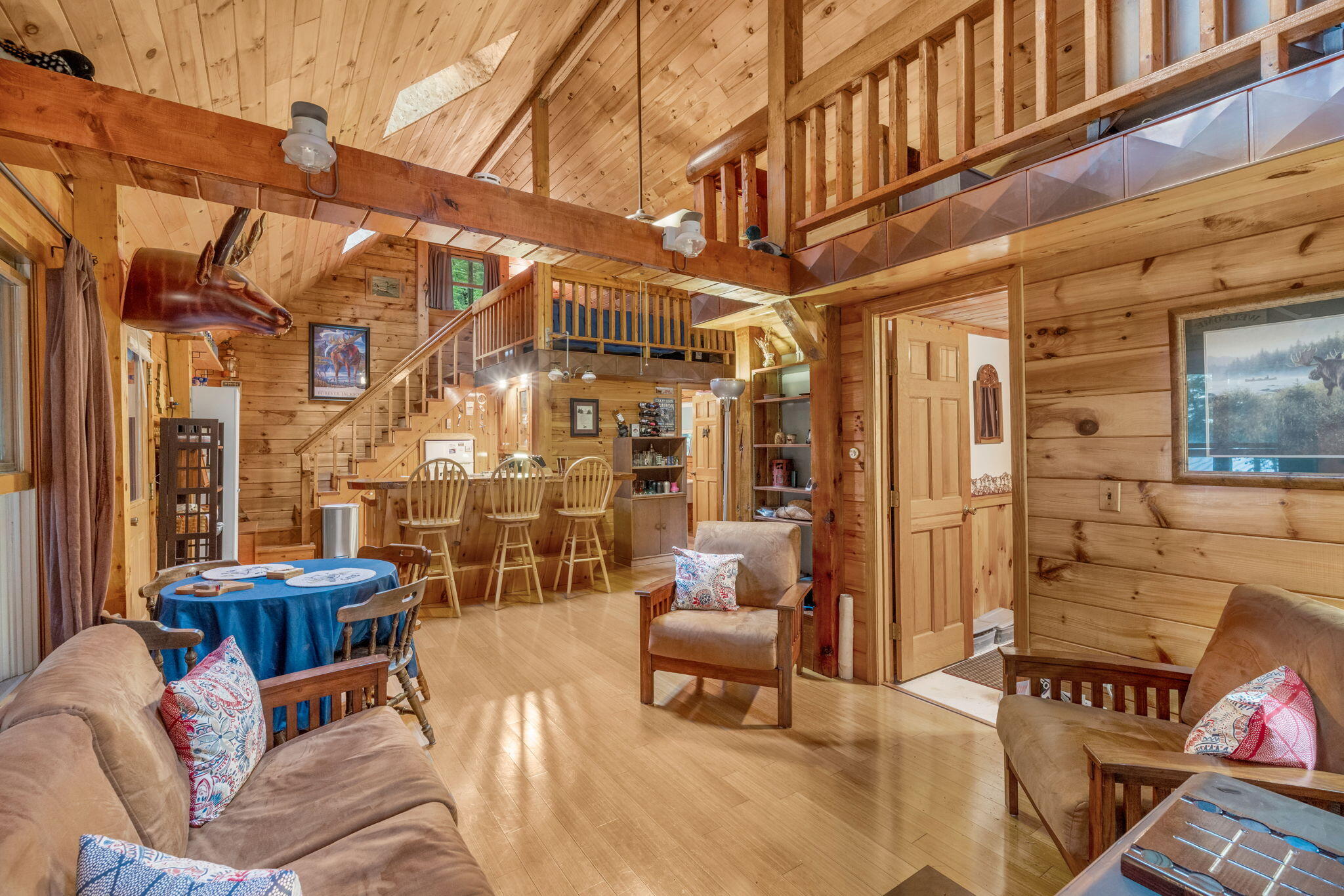 9-web-or-mls-687-e-madasgascal-pond-rd