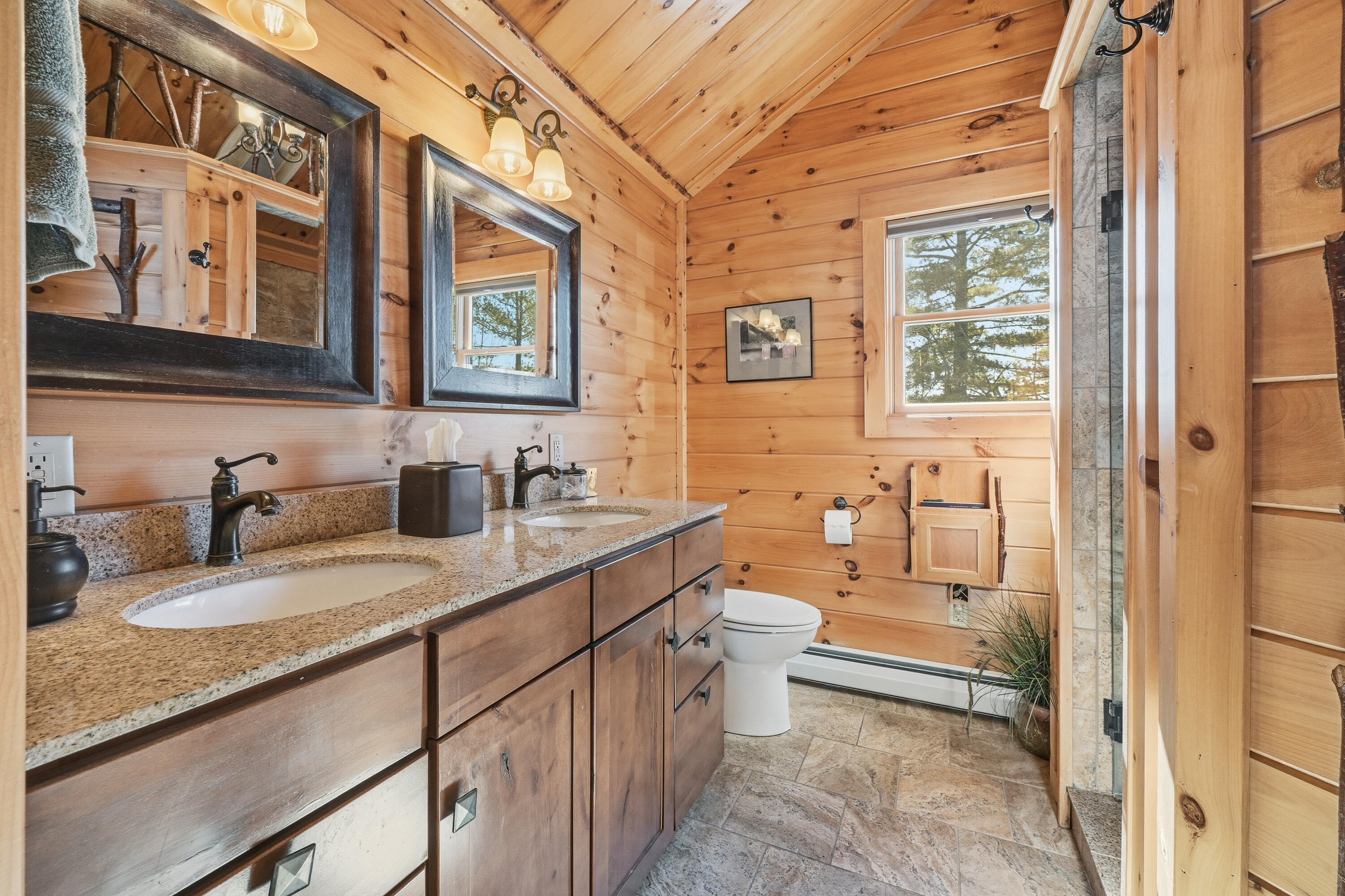 99 Abena Shores, Belgrade, ME, 04917