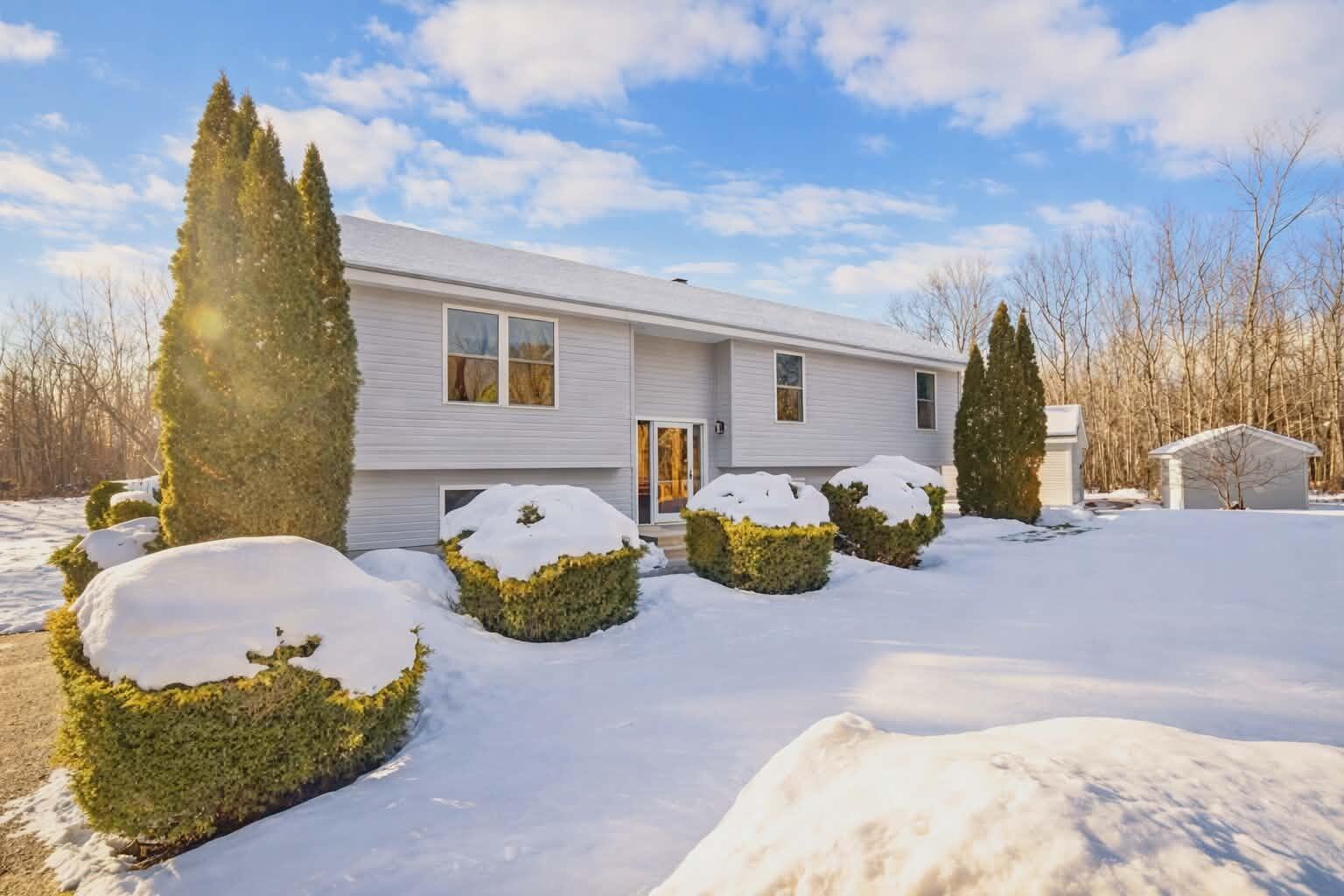 50 Emerald Drive, Hampden, ME, 04444