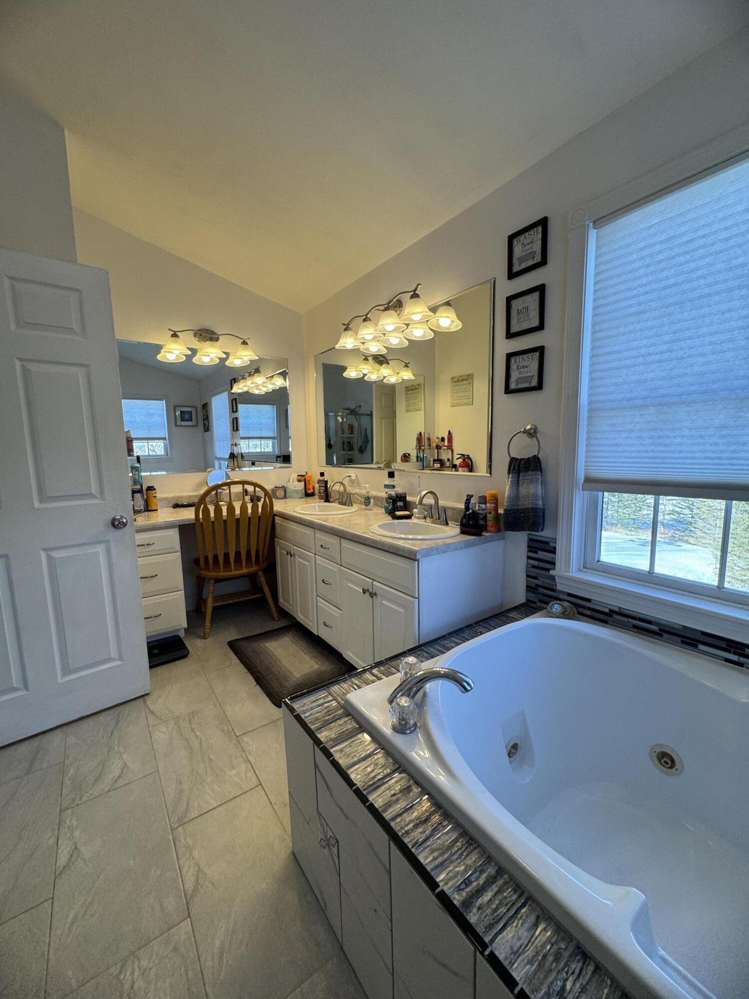 387 Exeter Road, Corinth, ME, 04427