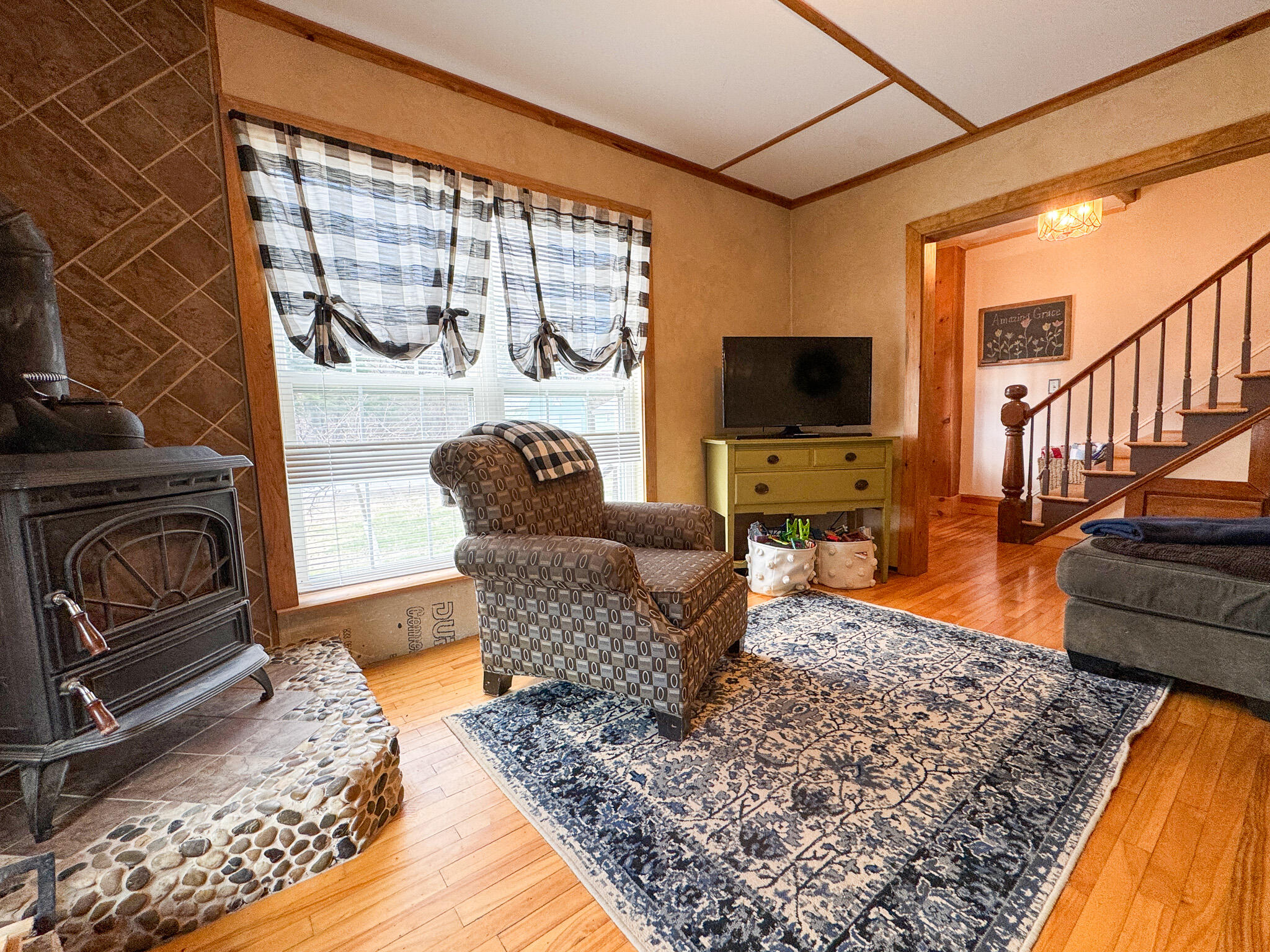 96 Houlton Road, Island Falls, ME, 04747
