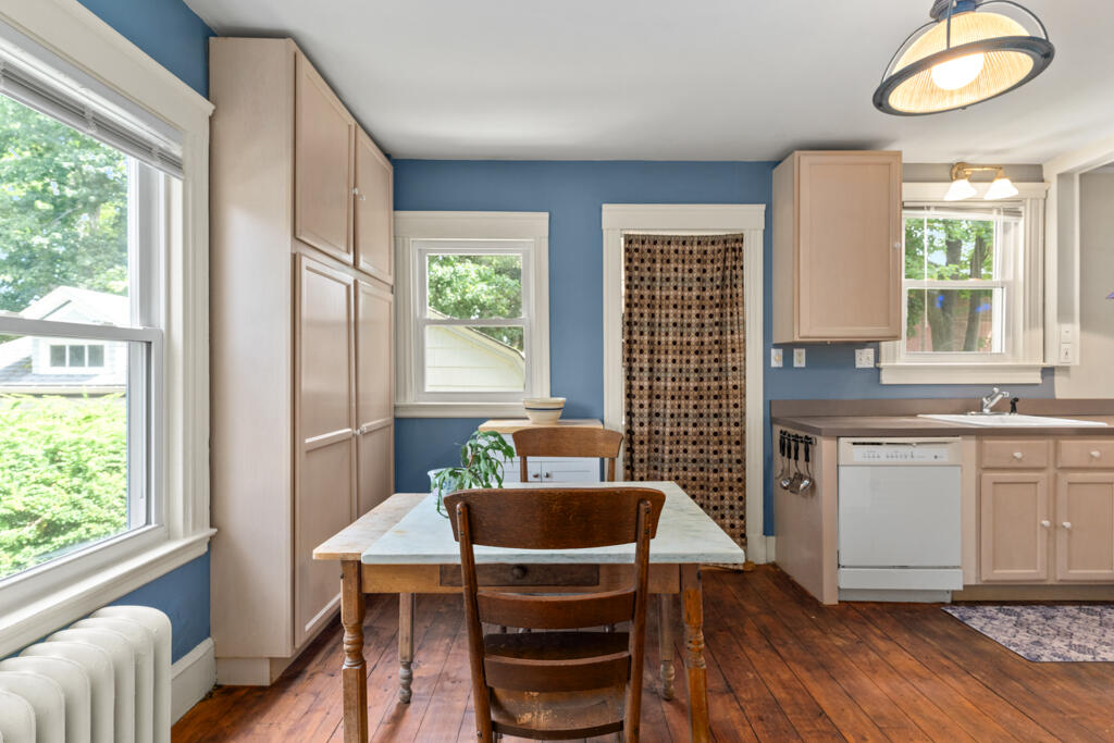 48 Belmont Street, Portland, ME 04101 DSC02930