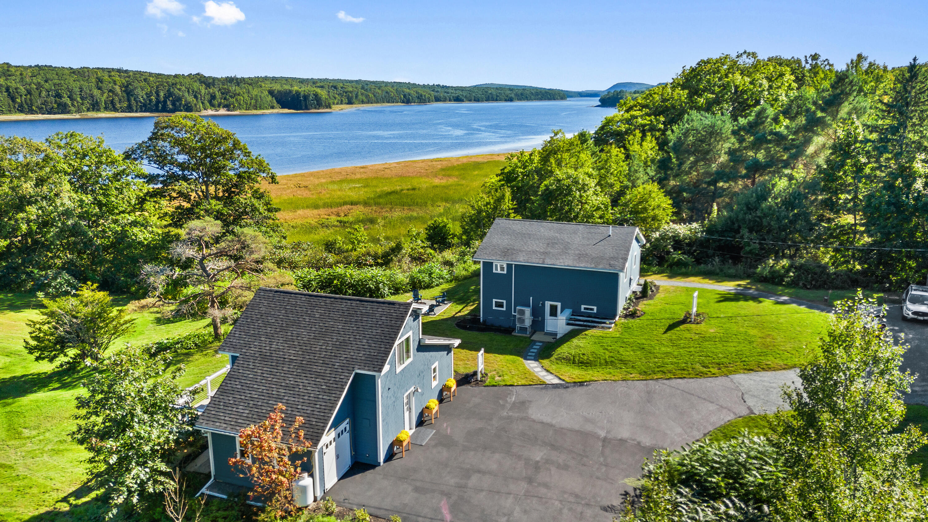 Photo of 1051 Main Street Winterport ME 04496