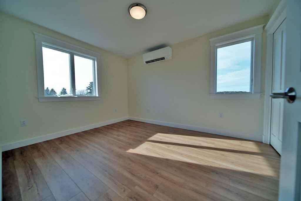 15 Lilac Lane, Houlton, ME, 04730