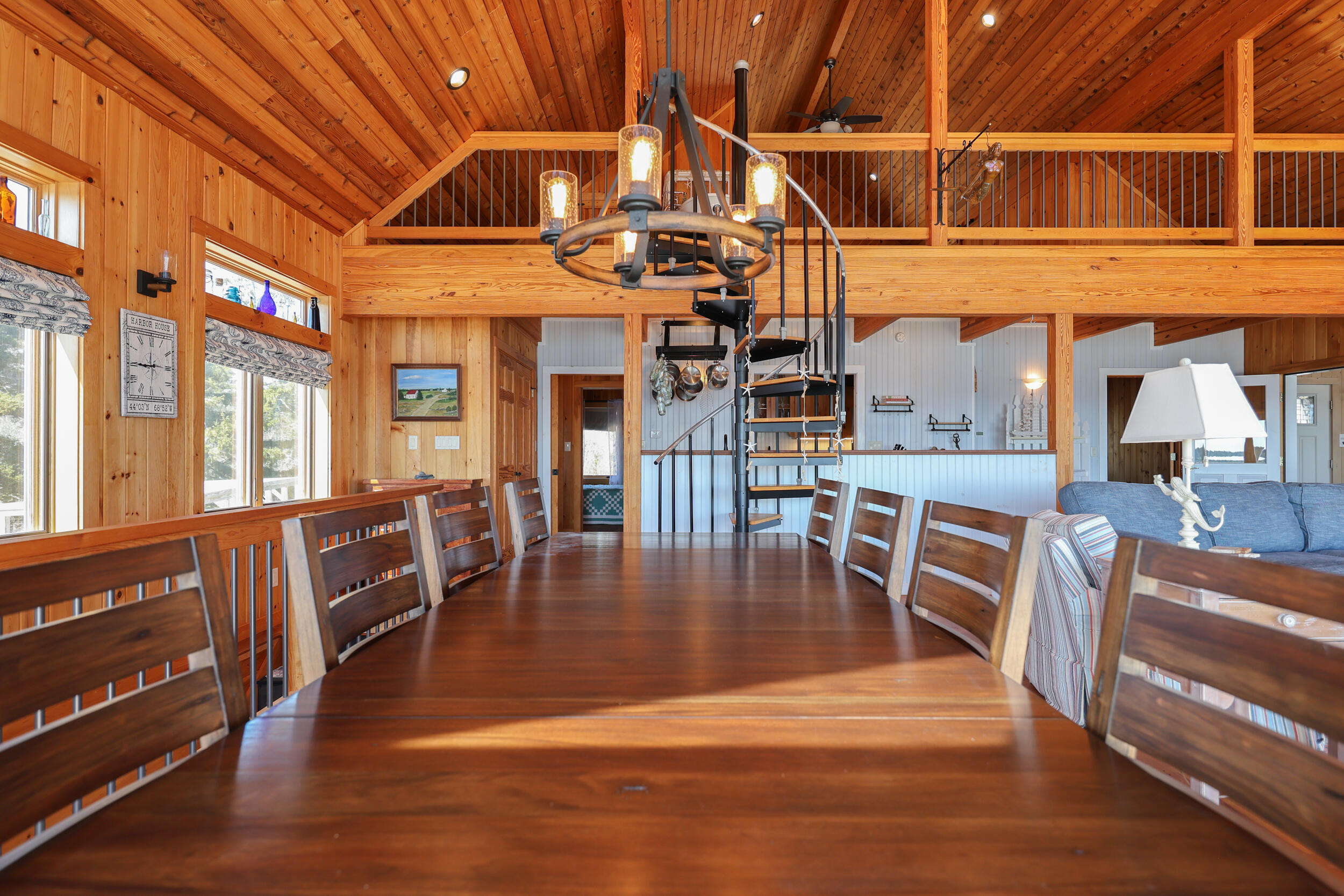 28 City Point Road, Vinalhaven, ME, 04863