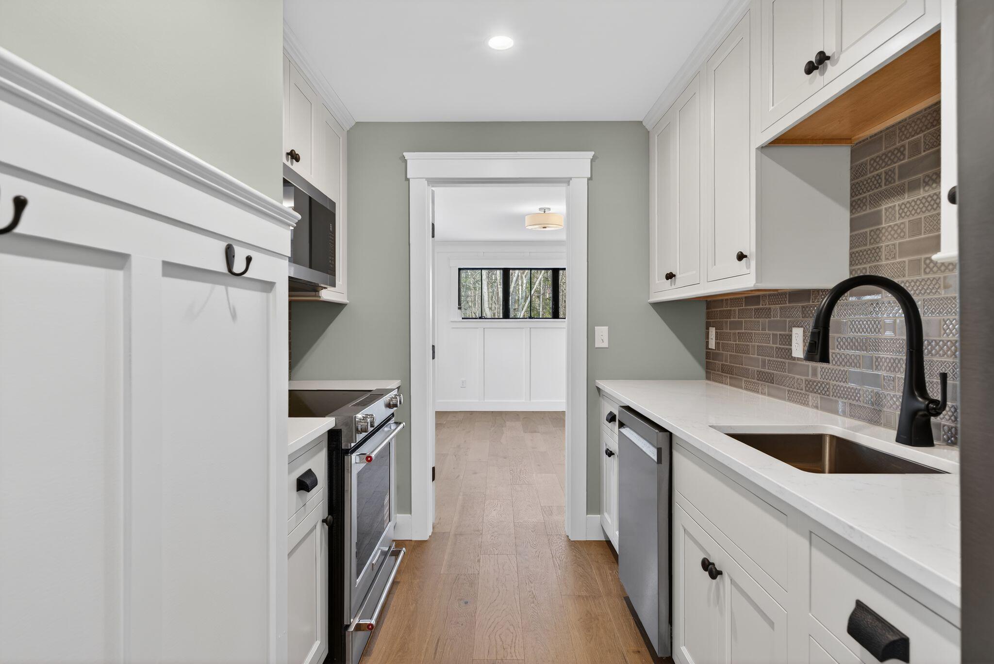 142 Main Street, Kennebunkport, ME, 04046