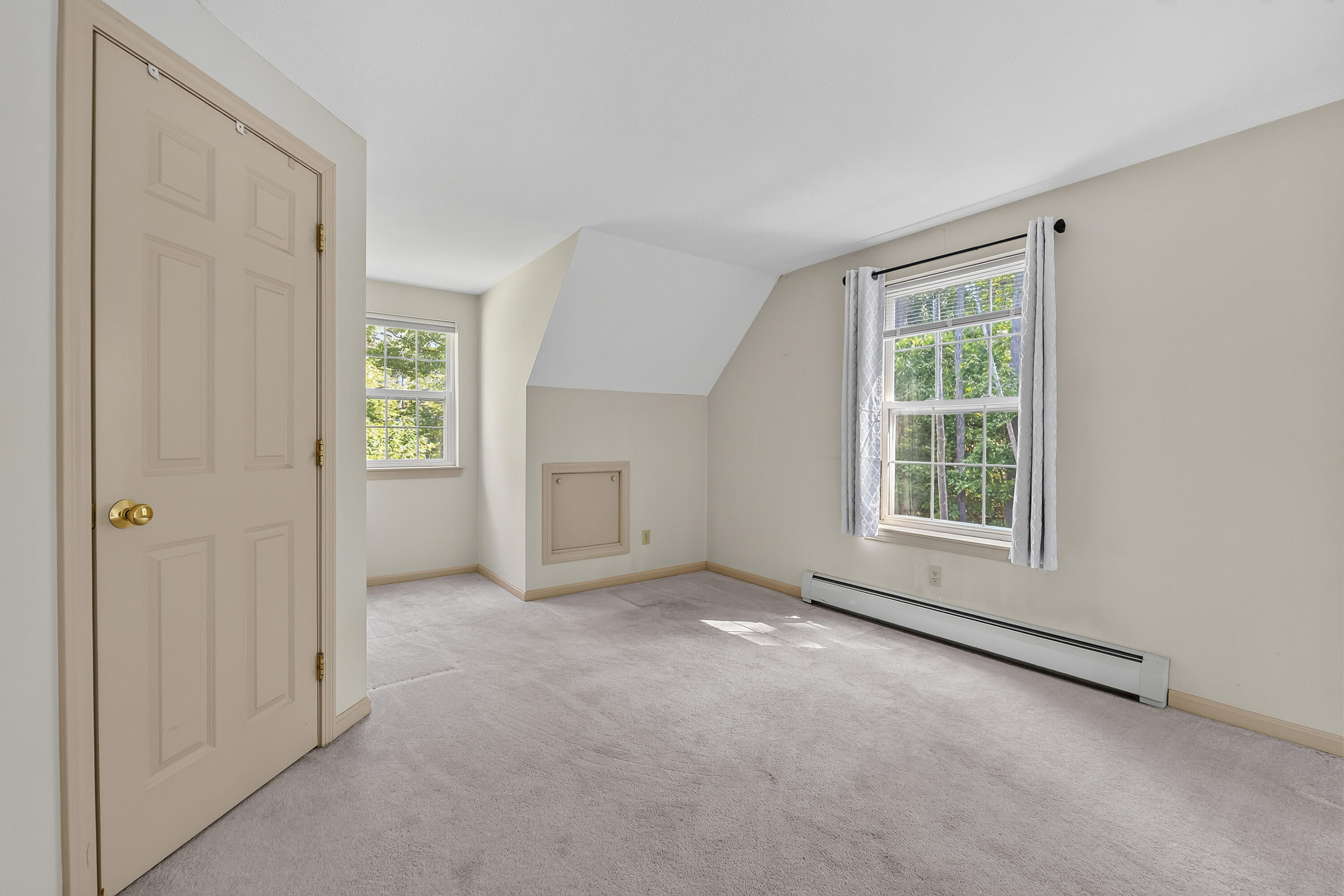 152 Sand Pond Rd, Sanford