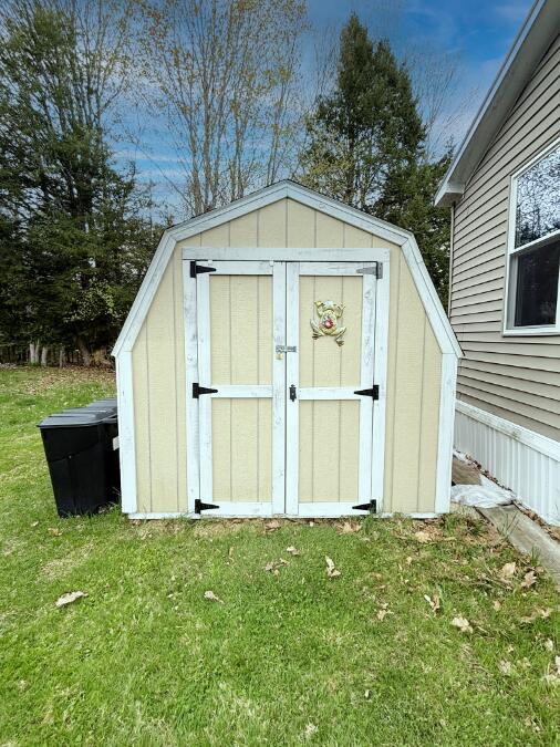 23. Shed