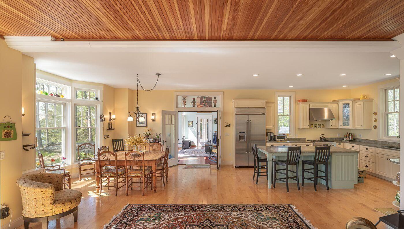 361 Cape Road, Raymond, ME, 04071 361 Cape Road, Raymond, ME, 04071