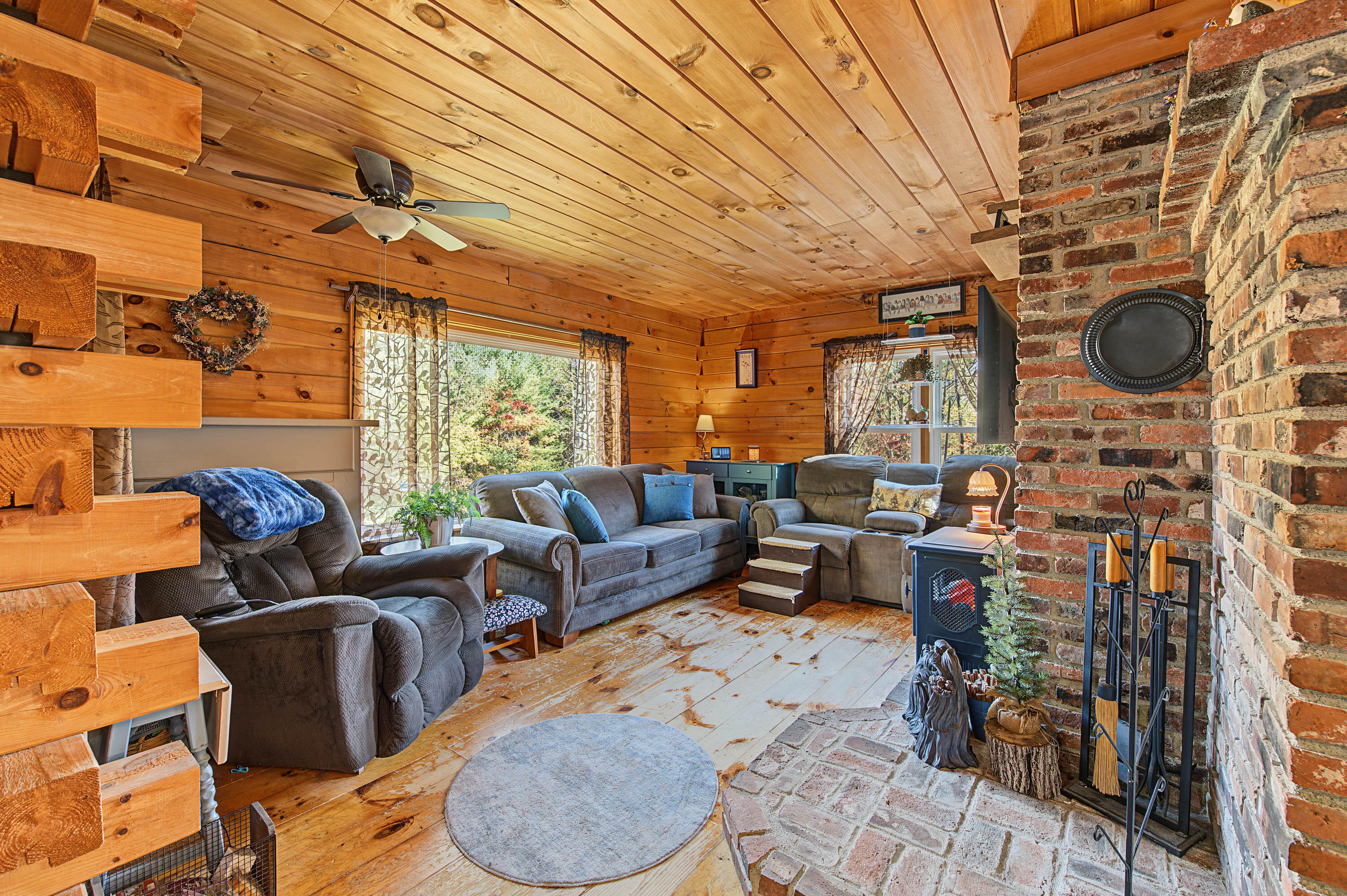 173 Hussey Road