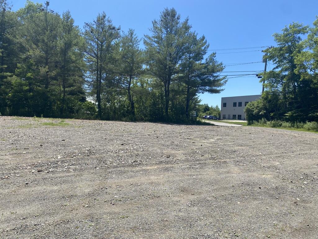 572 Civic Center Drive, Augusta, ME, 04330