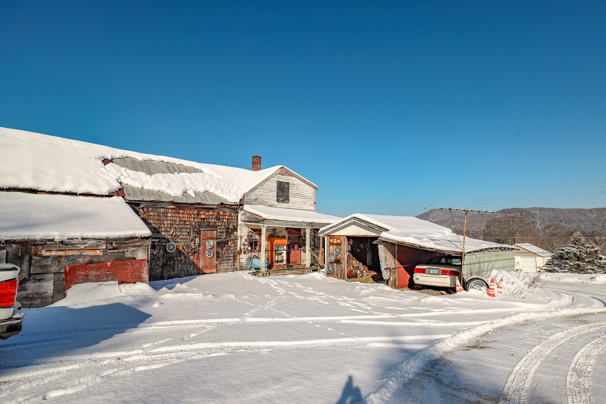 19 Knox Road, Peru, ME, 04290