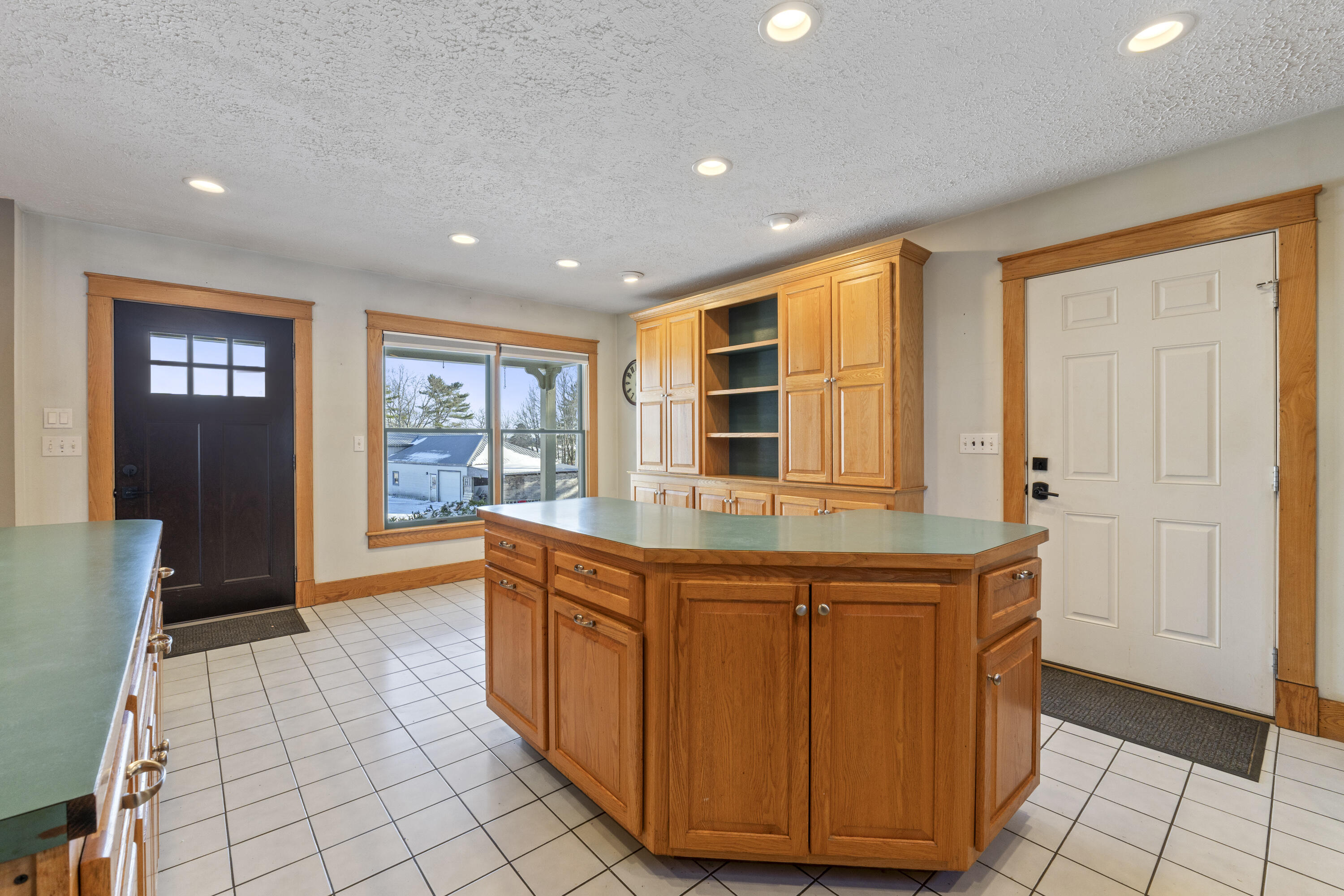 467 Bay Road, Bowdoinham, ME, 04008